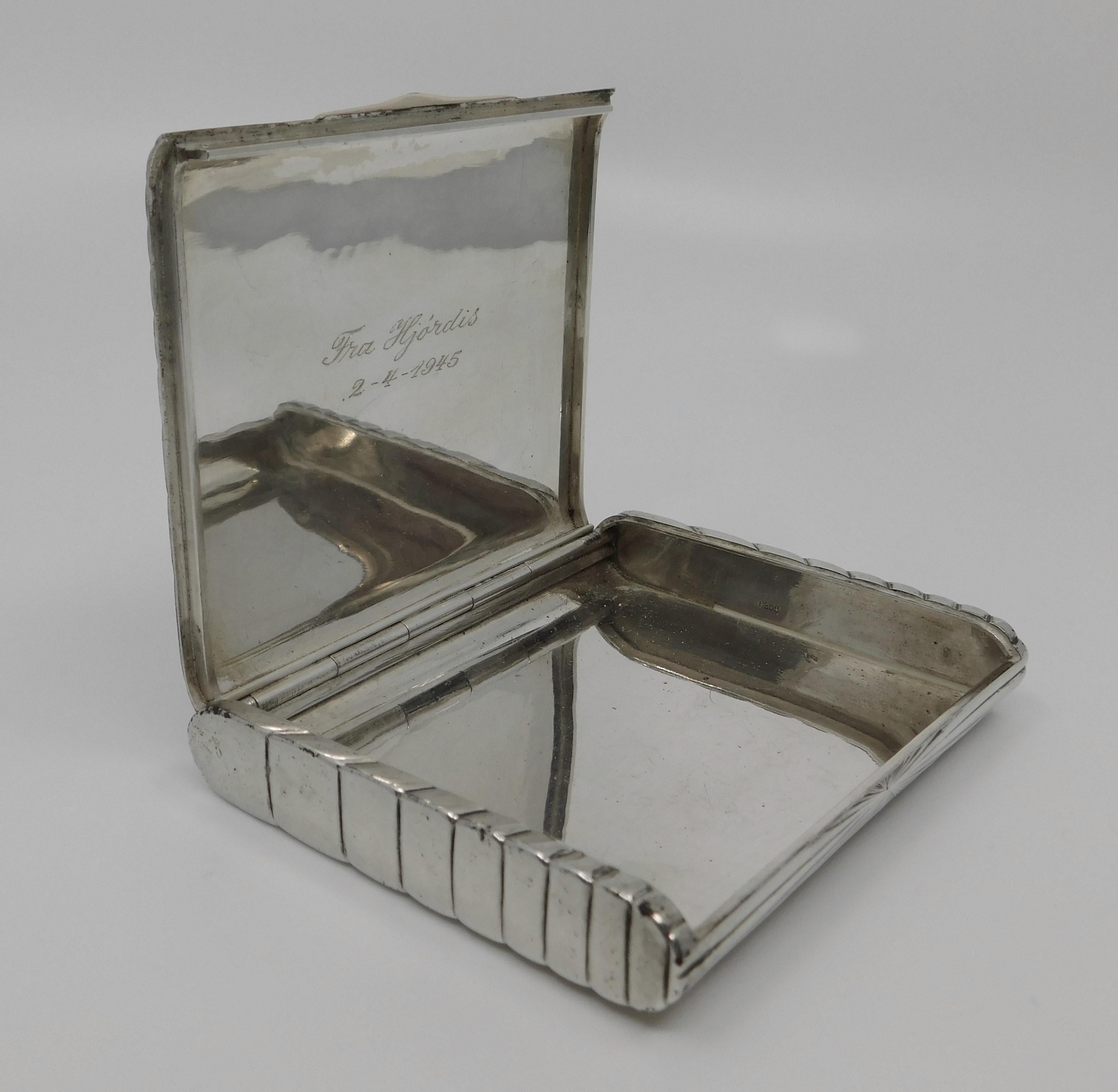 Silver Gold and Sapphire Art Deco Cigarette or Card Case 4