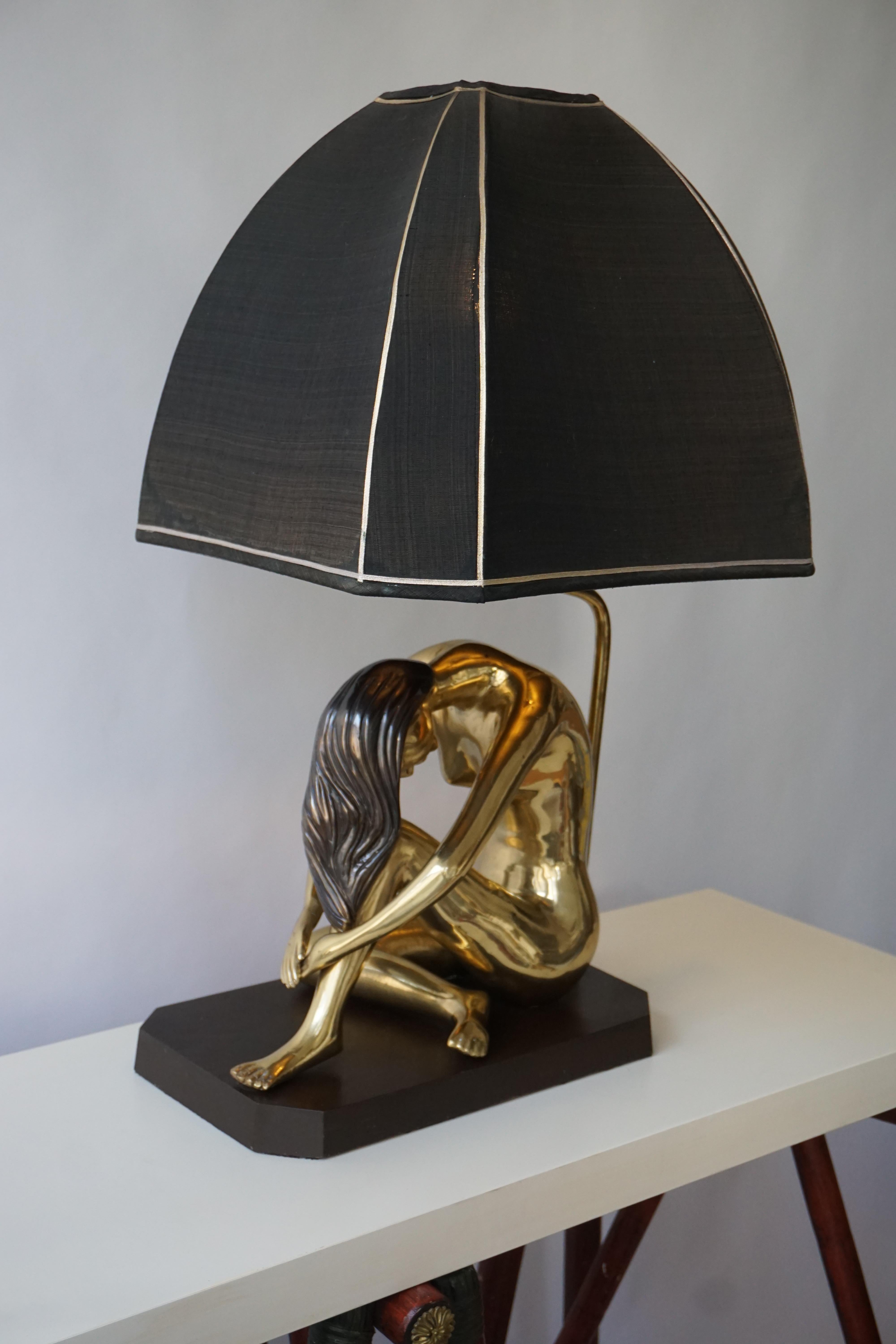 Sculptural Female Nude Lamp 3