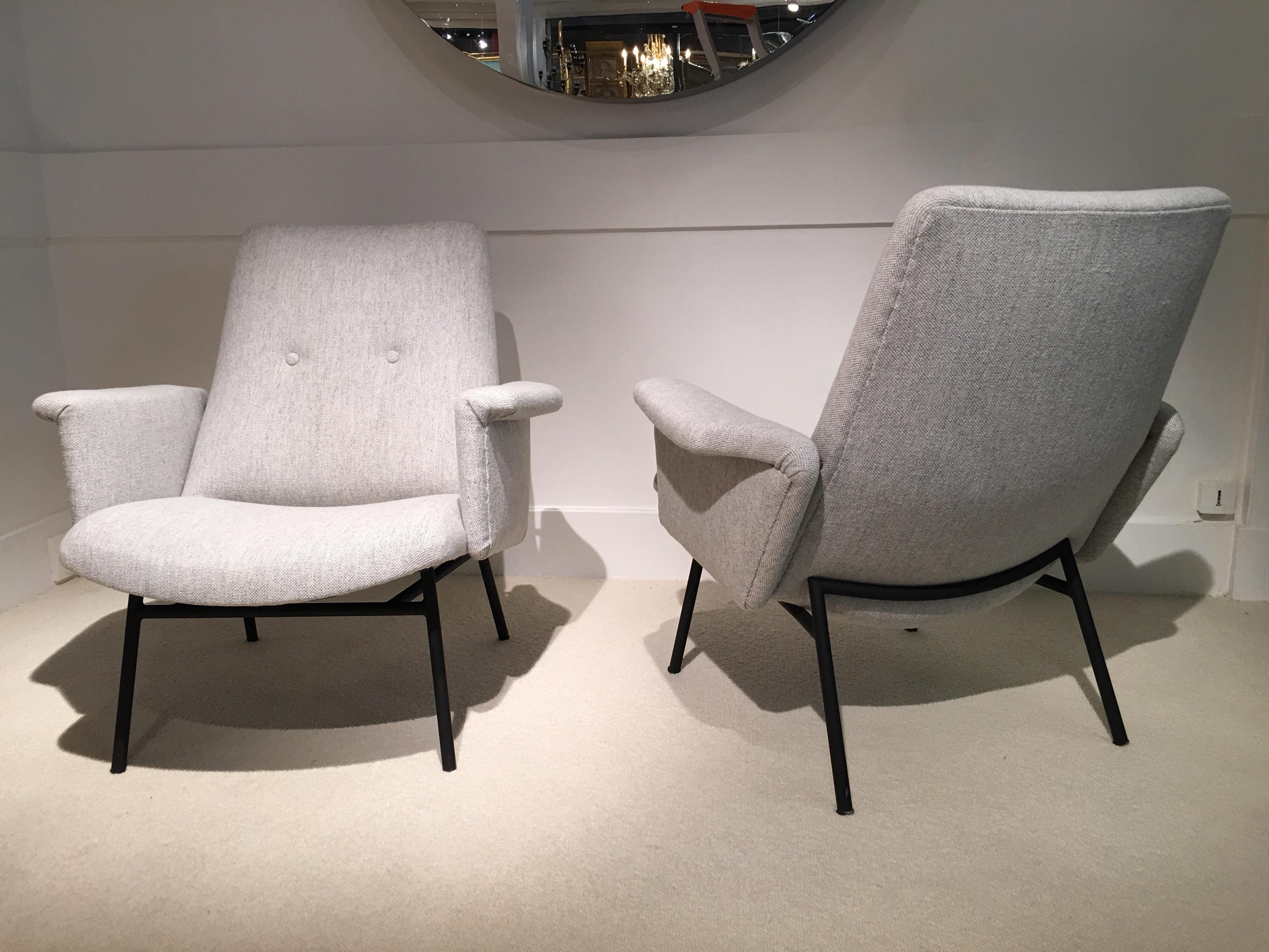 Pair of Sk660 Armchairs by Pierre Guariche 5