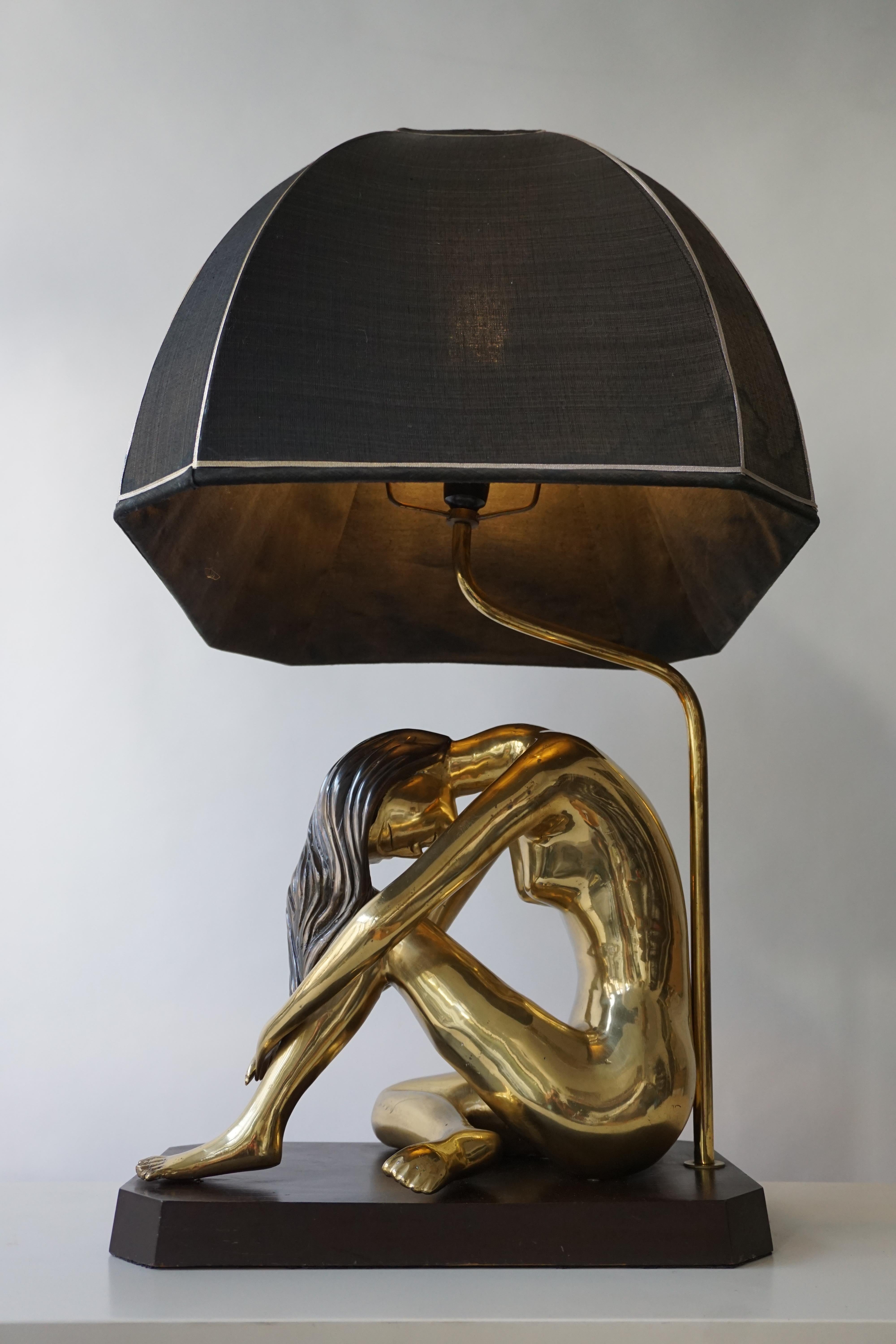 Sculptural Female Nude Lamp 4