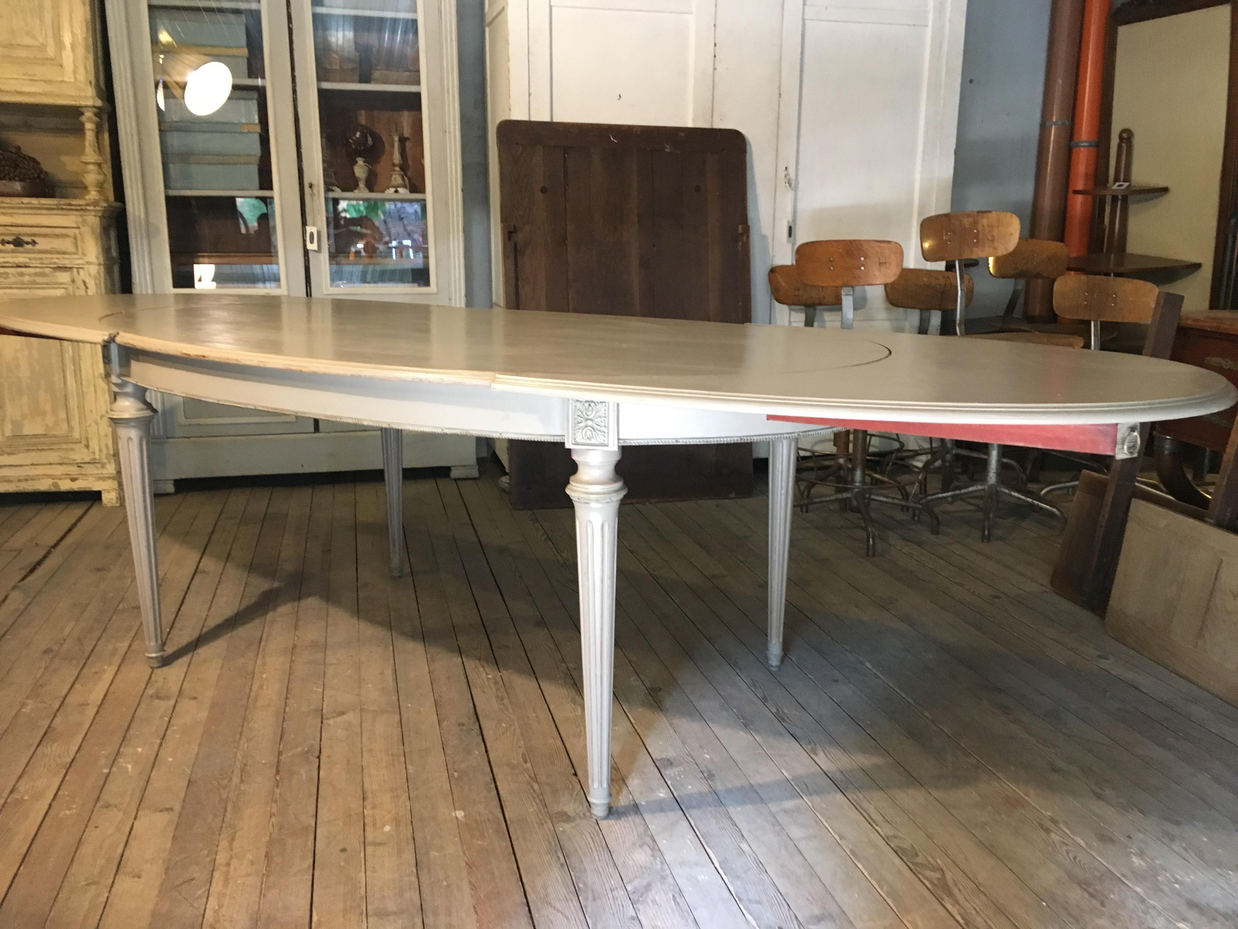 Victorian French Laquered Wood Extendible Table with Carved Legs from 1890s For Sale