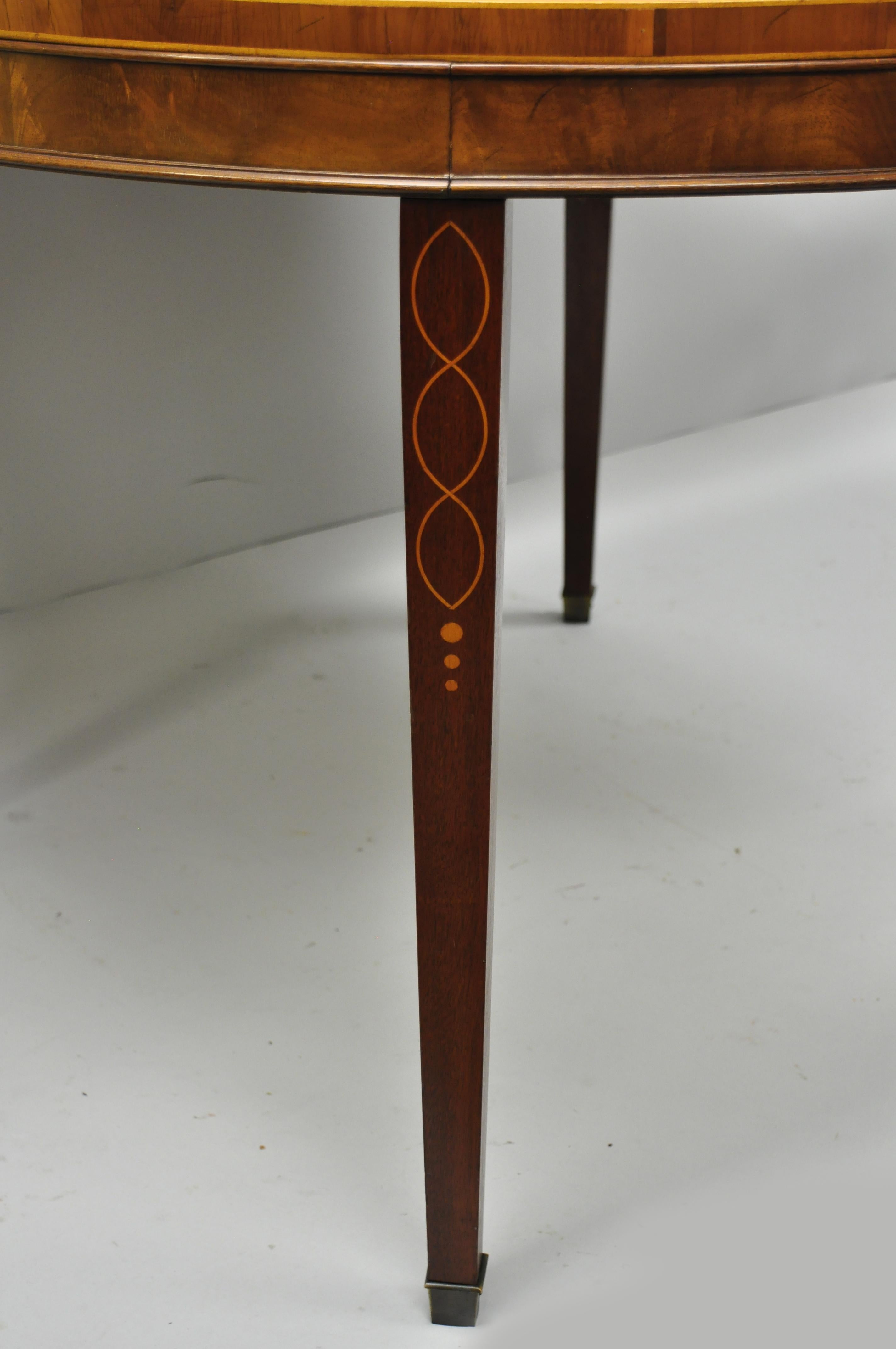 Federal Drexel Wallace Nutting Round Flame Mahogany Inlaid Dining Room Table