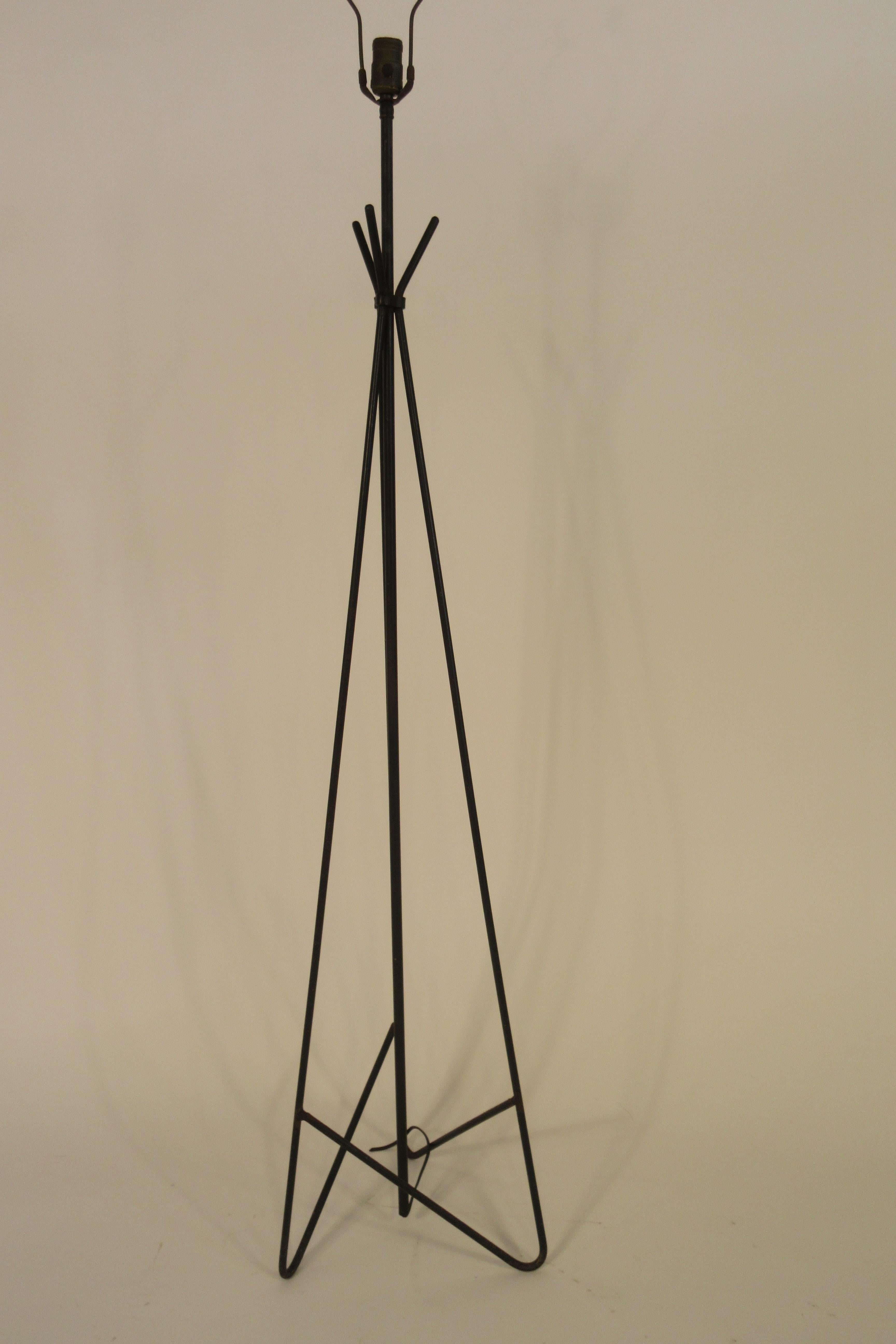 Midcentury Abstract Iron Floor Lamp In Good Condition In Tarrytown, NY