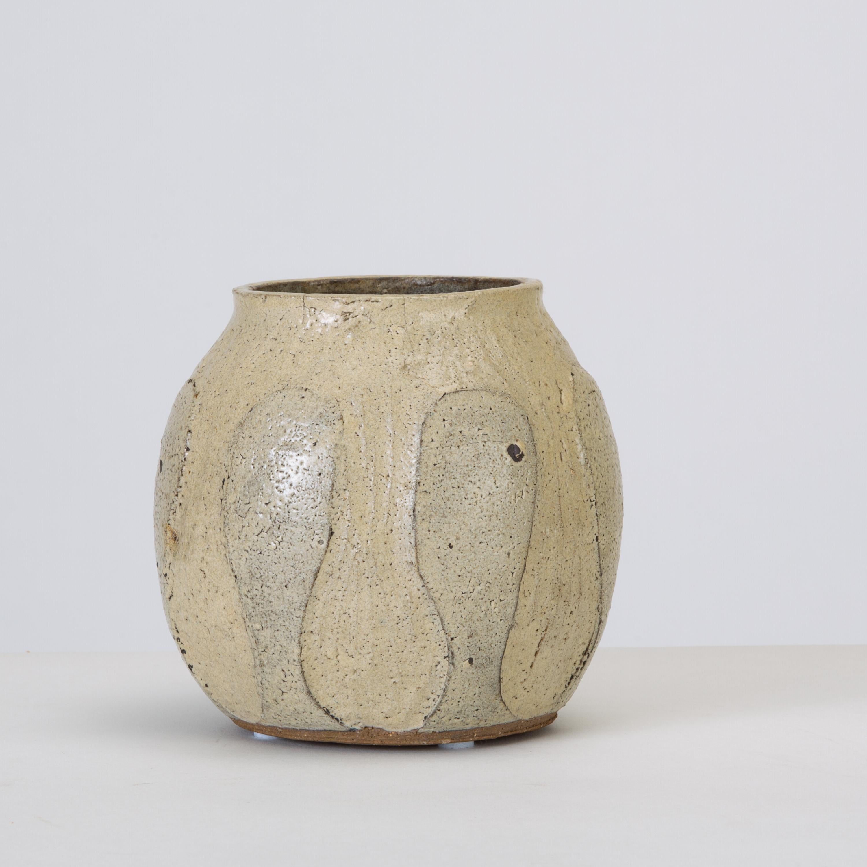 American Rounded Vase with Raised Detail