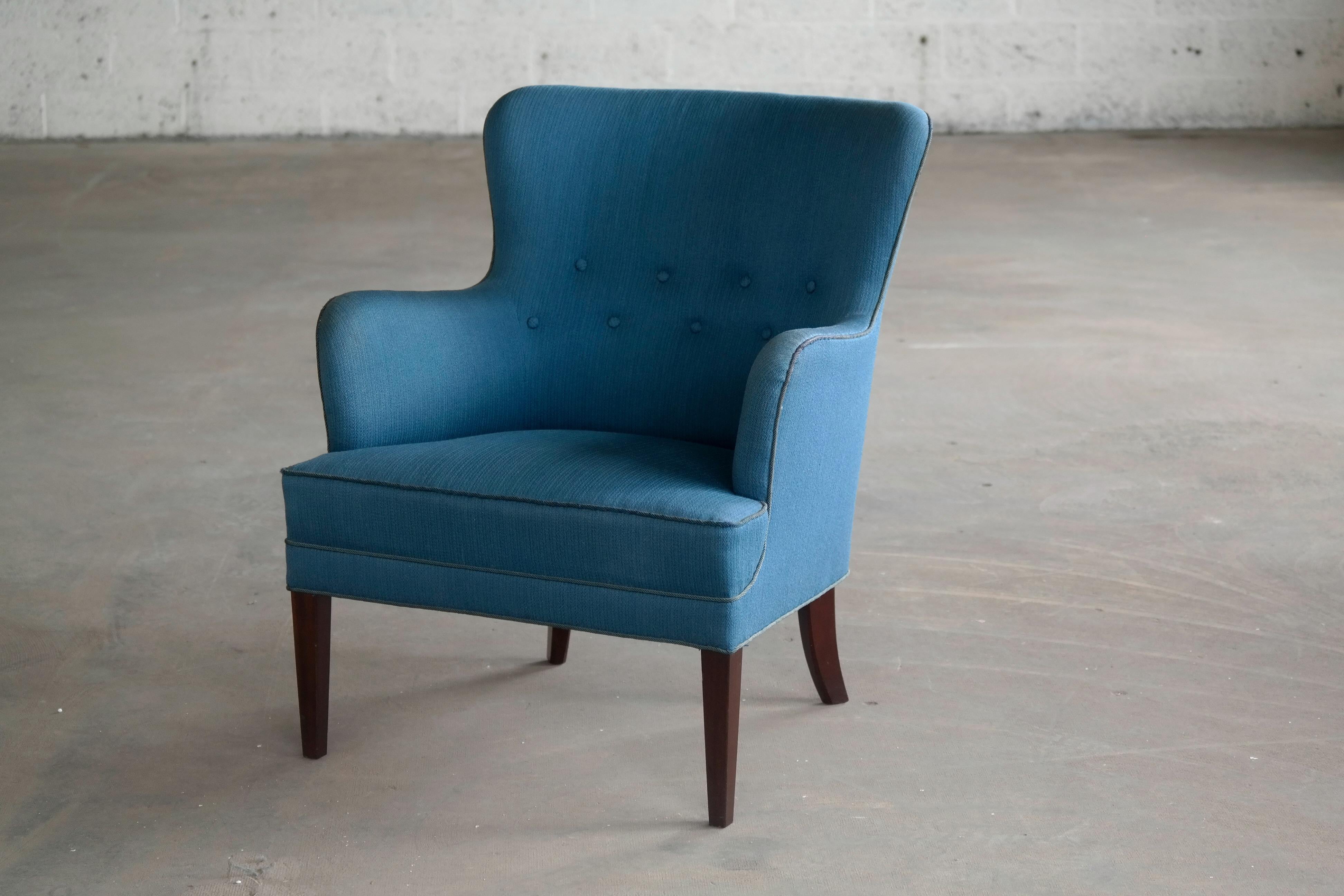 Classic Frits Henningsen Lounge Chair Danish Midcentury In Good Condition In Bridgeport, CT