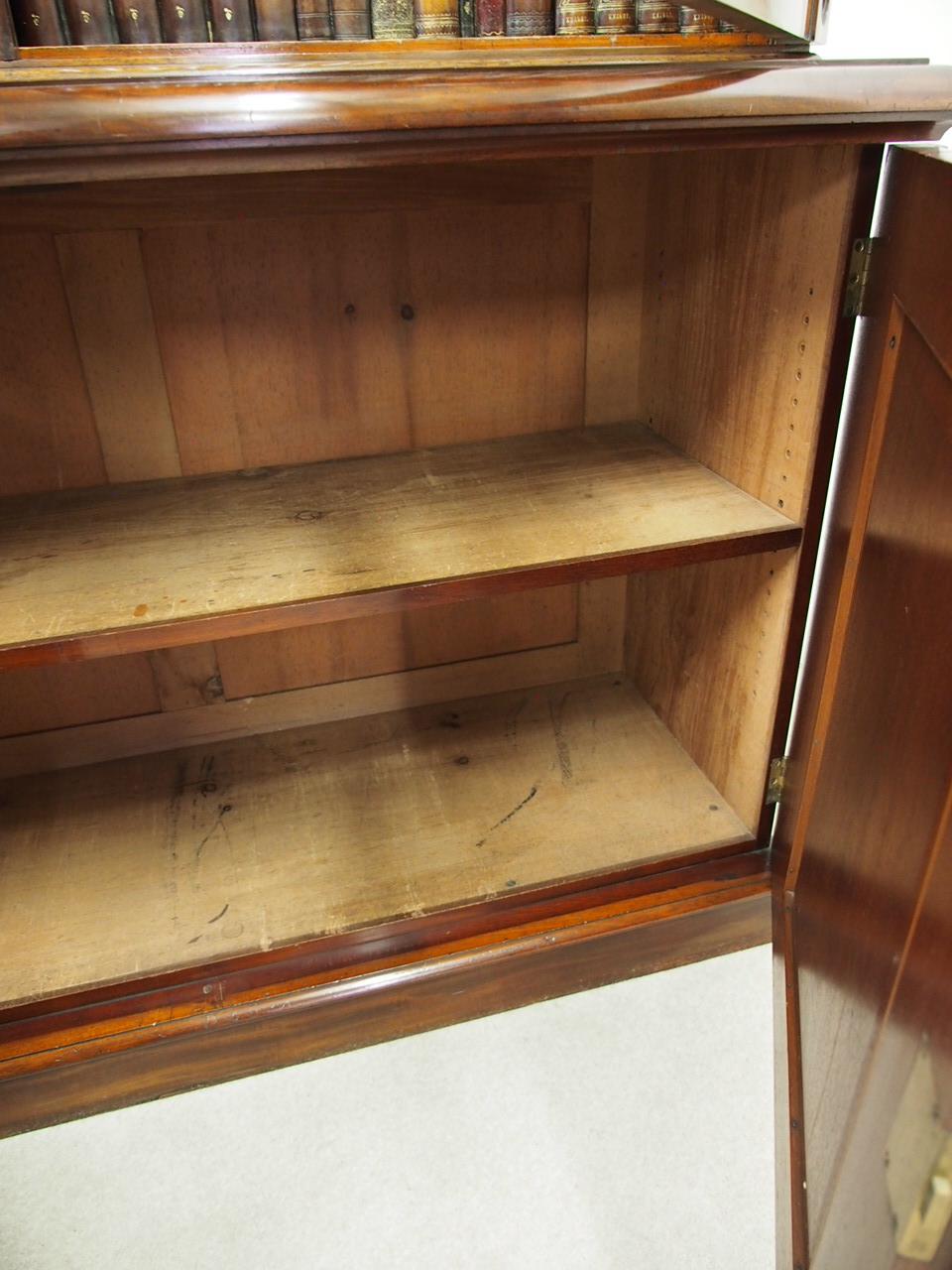 Gothic Style Mahogany Cabinet Bookcase In Good Condition For Sale In Edinburgh, GB