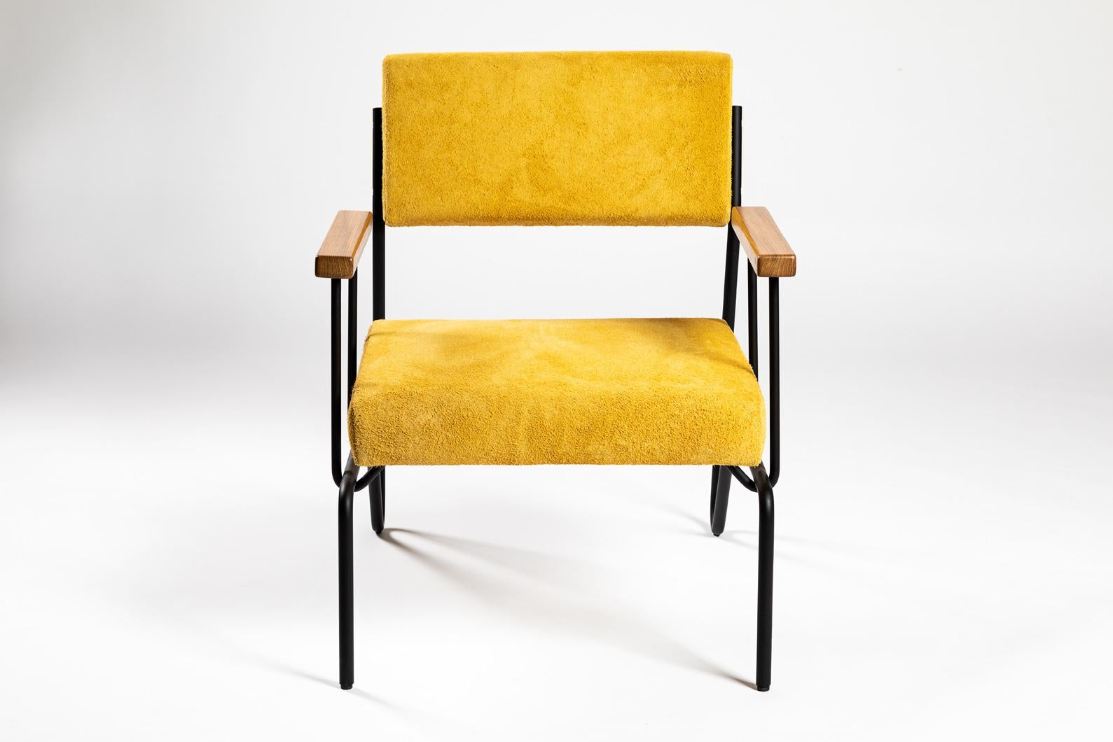 Brésilien Fauteuil brésilien minimaliste « Sandra » de Samuel Lamas en vente