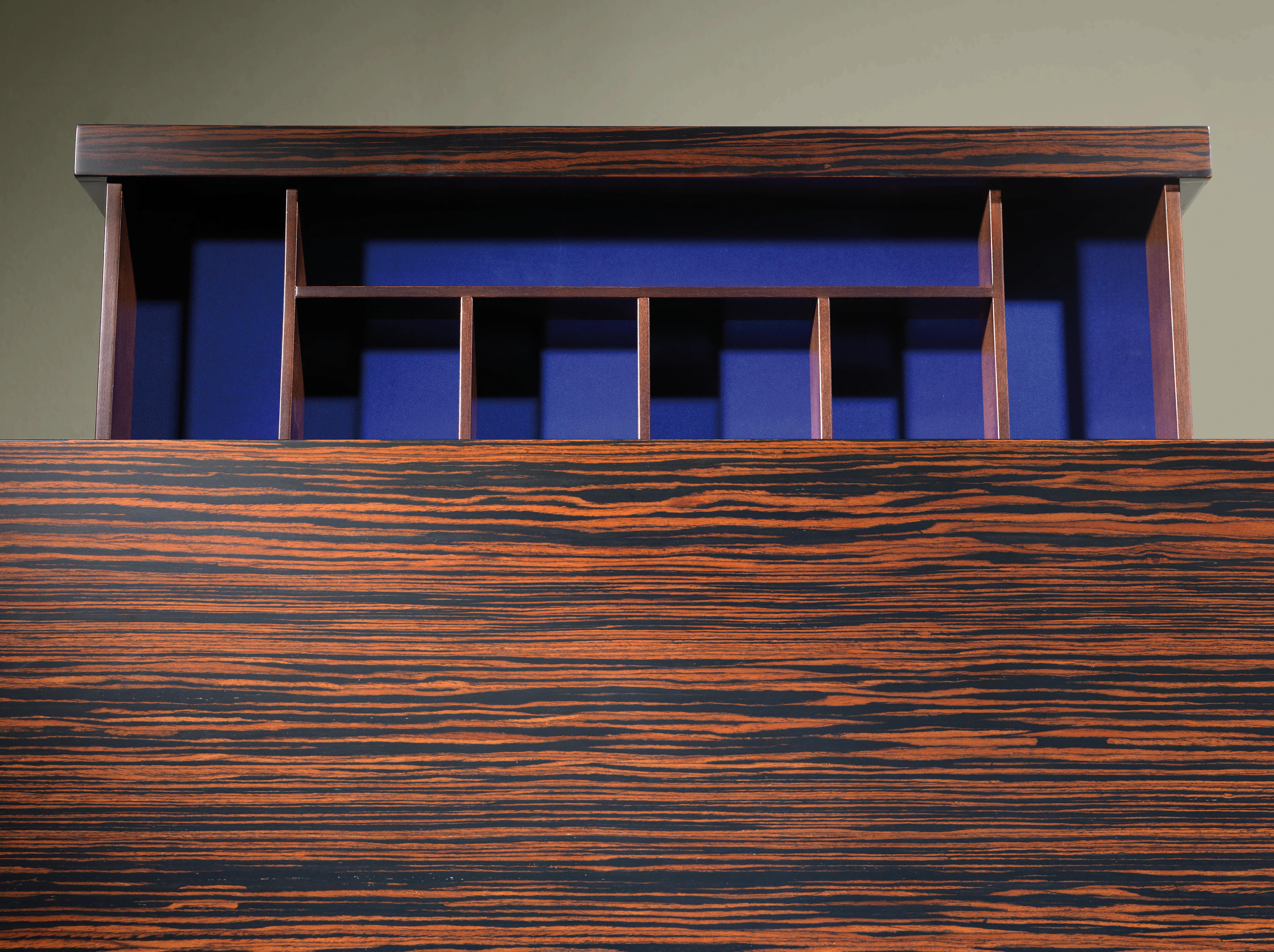 Duplo U Contemporary and Customizable Sideboard in Composed Ebony  In New Condition For Sale In Frazão , Porto