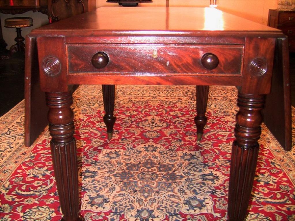 English 19C British William IV Mahogany Large Pembroke or Library Table For Sale