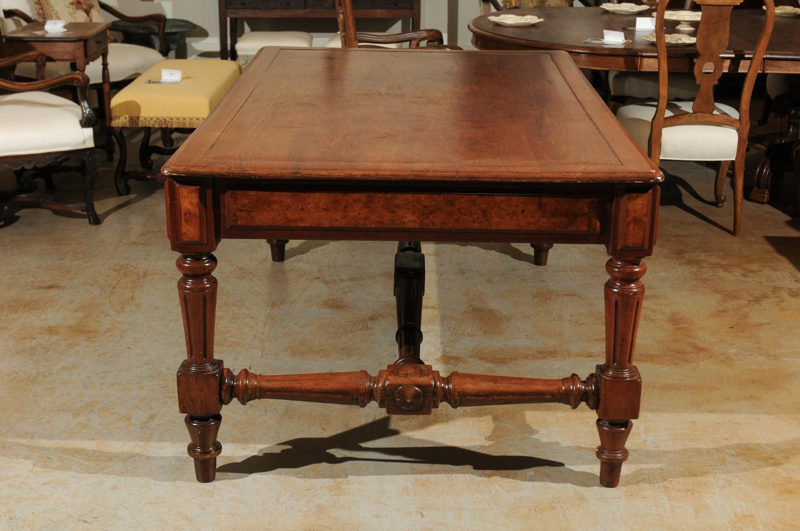19th Century American Walnut Partners Desk with Six Drawers and Turned Legs 1