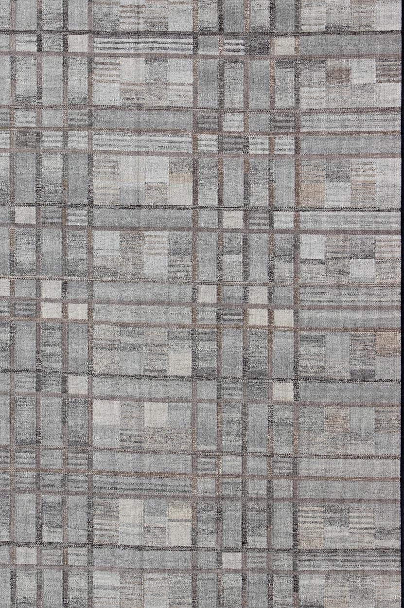 Scandinavian Modern Geometric Stripe Block Modern Scandinavian Flat-Weave Design Rug in Gray Tones For Sale