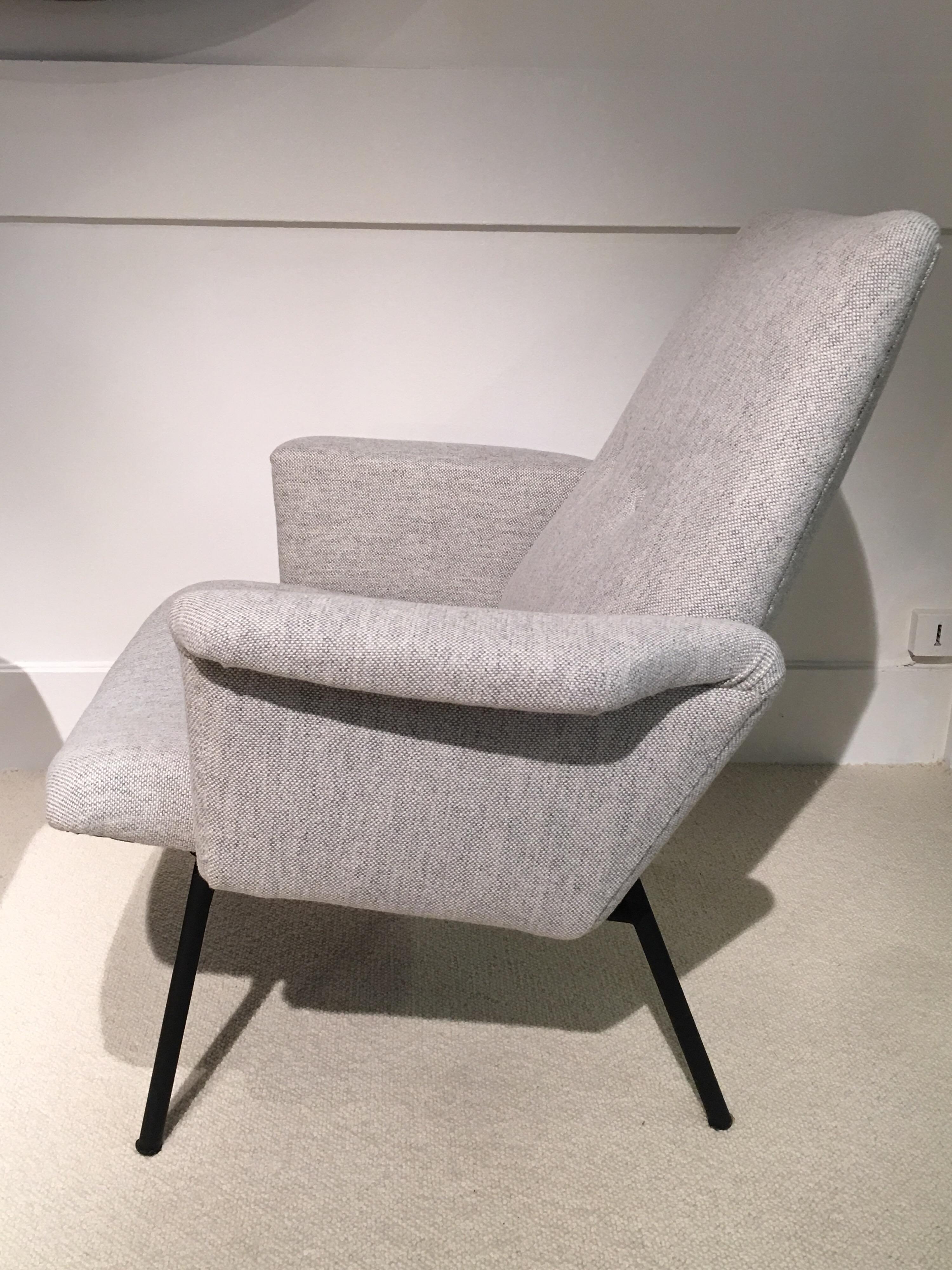Pair of Sk660 Armchairs by Pierre Guariche In Good Condition In Saint-Ouen, FR