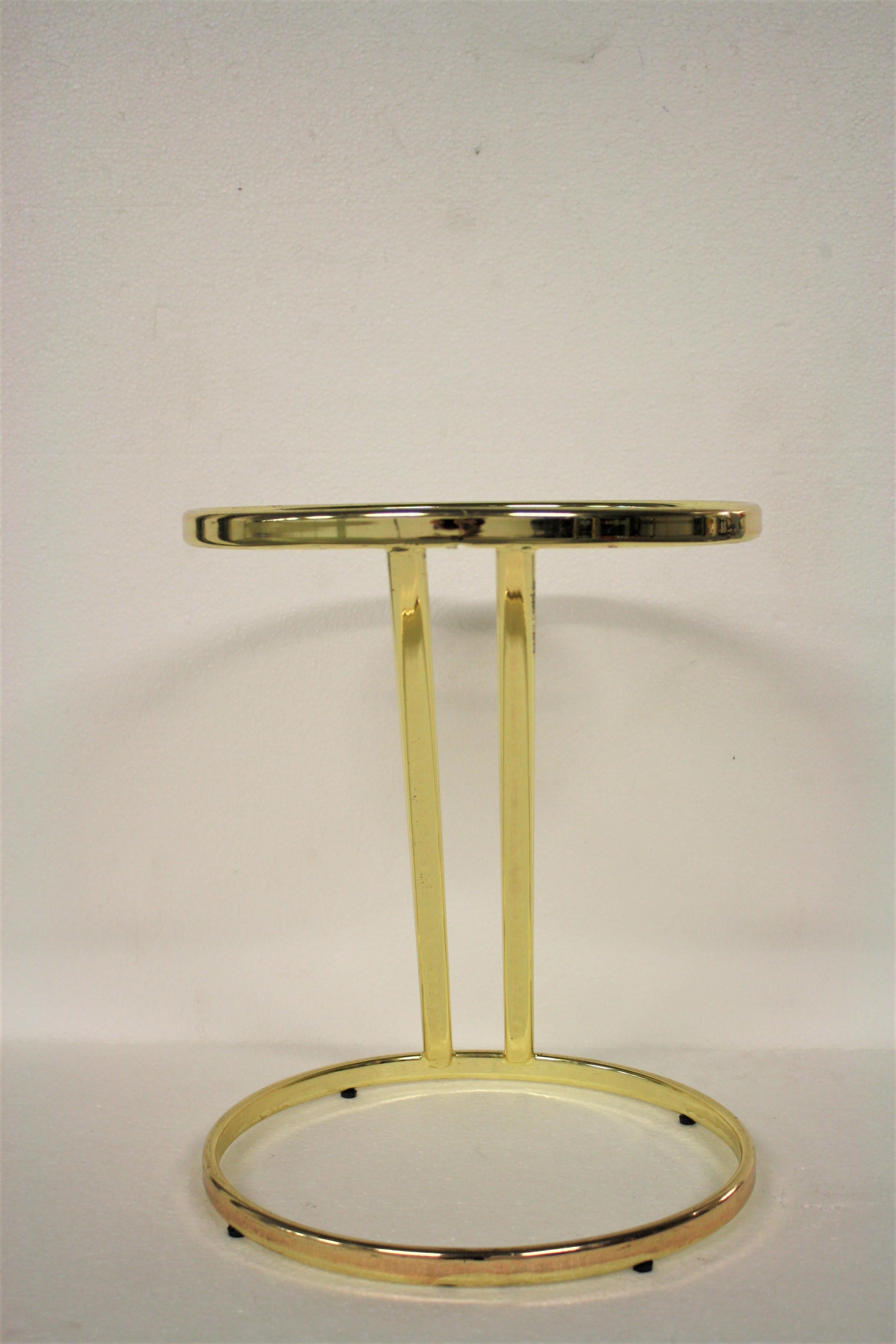 Vintage Brass Z-Shaped Side Table, 1970s In Good Condition In HEVERLEE, BE
