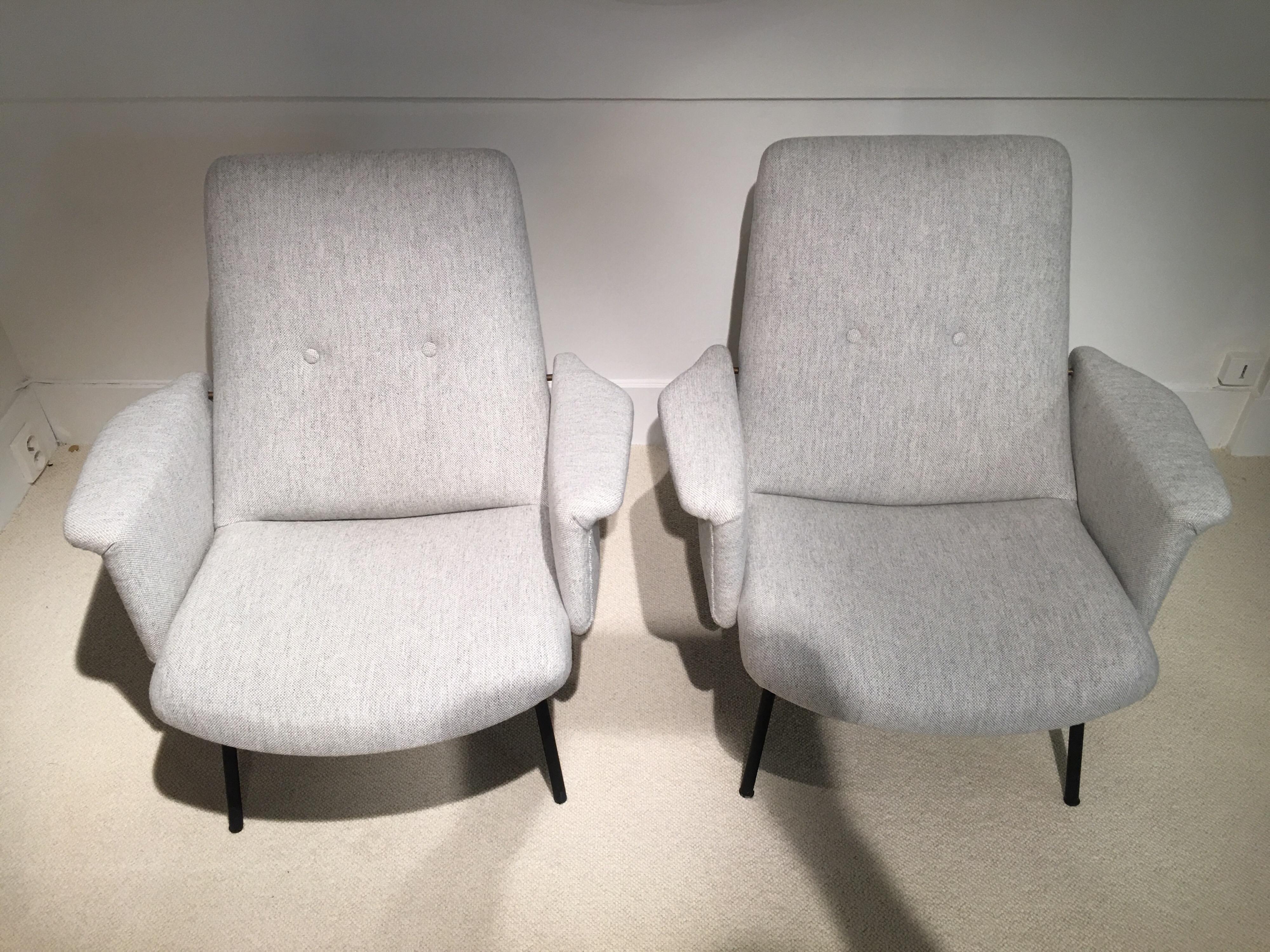 Mid-20th Century Pair of Sk660 Armchairs by Pierre Guariche
