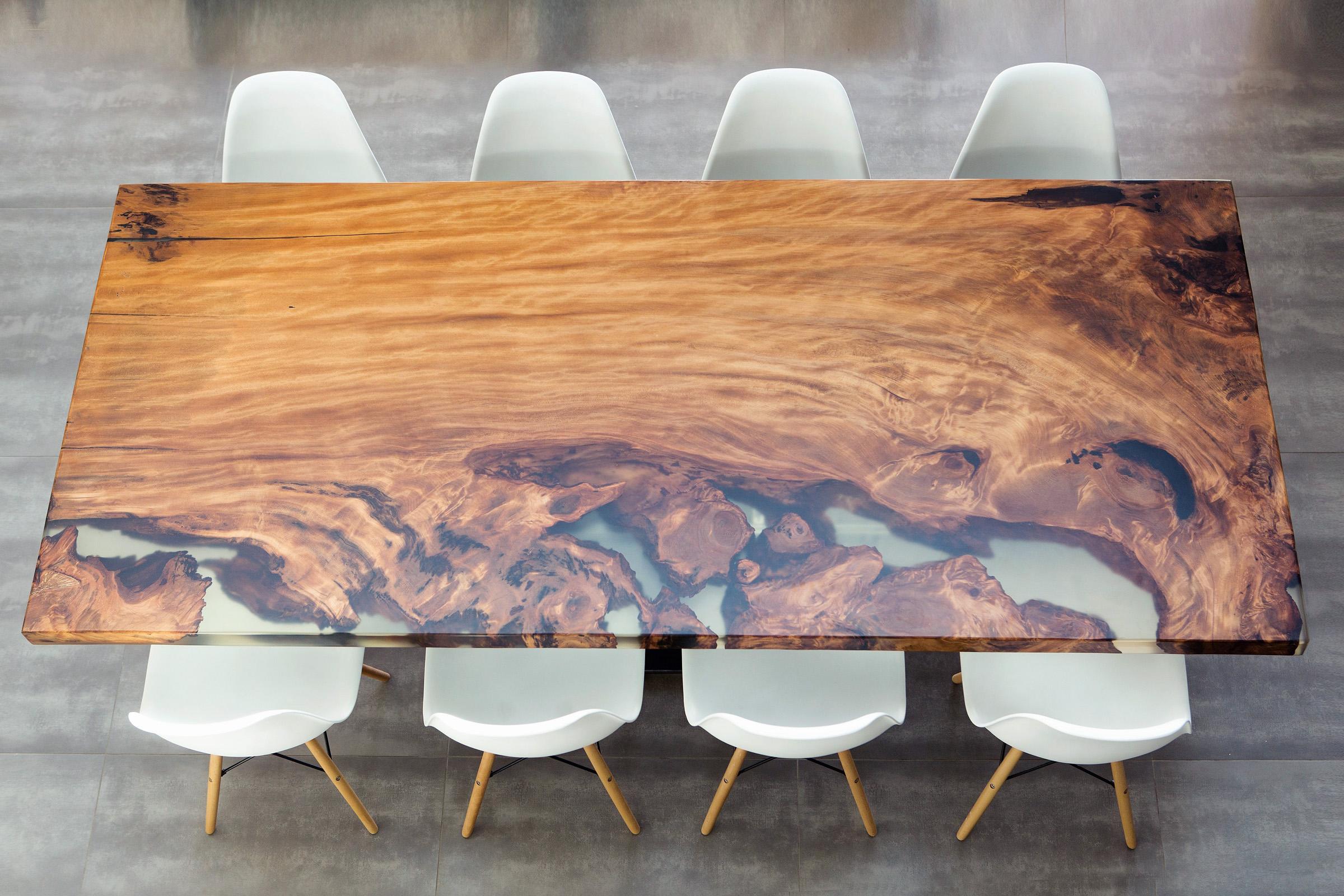 New Zealand Kauri Wood with Resin Dinning Table