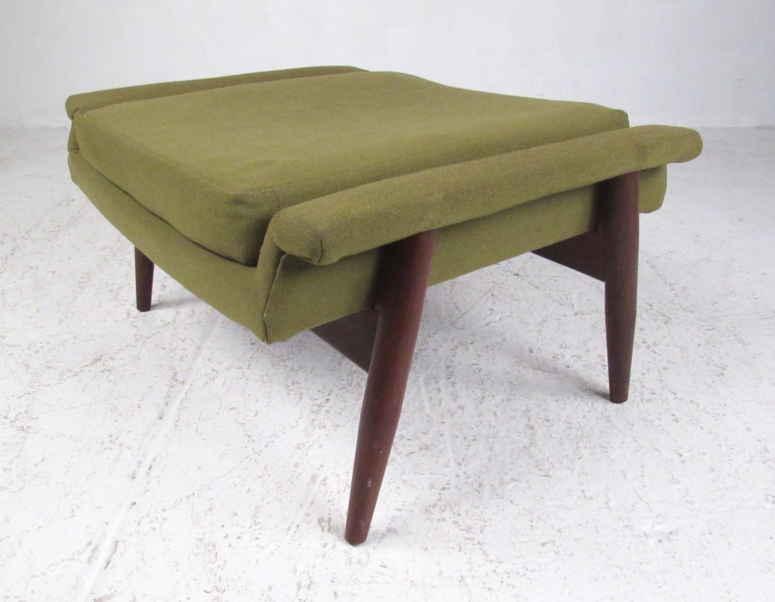 Mid-20th Century Milo Baughman Upholstered Lounge Chair with Ottoman