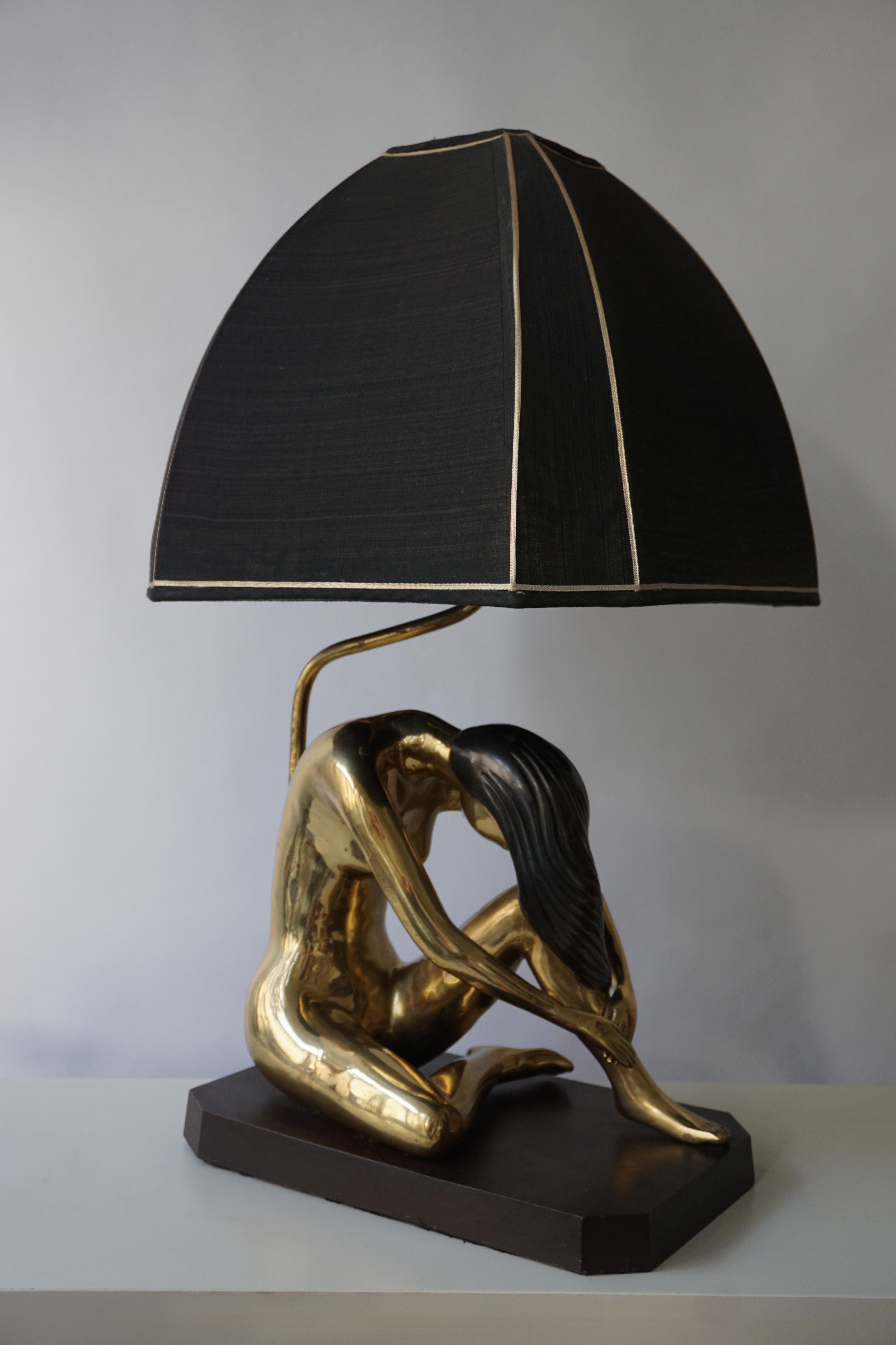 Sculptural Female Nude Lamp In Good Condition In Antwerp, BE