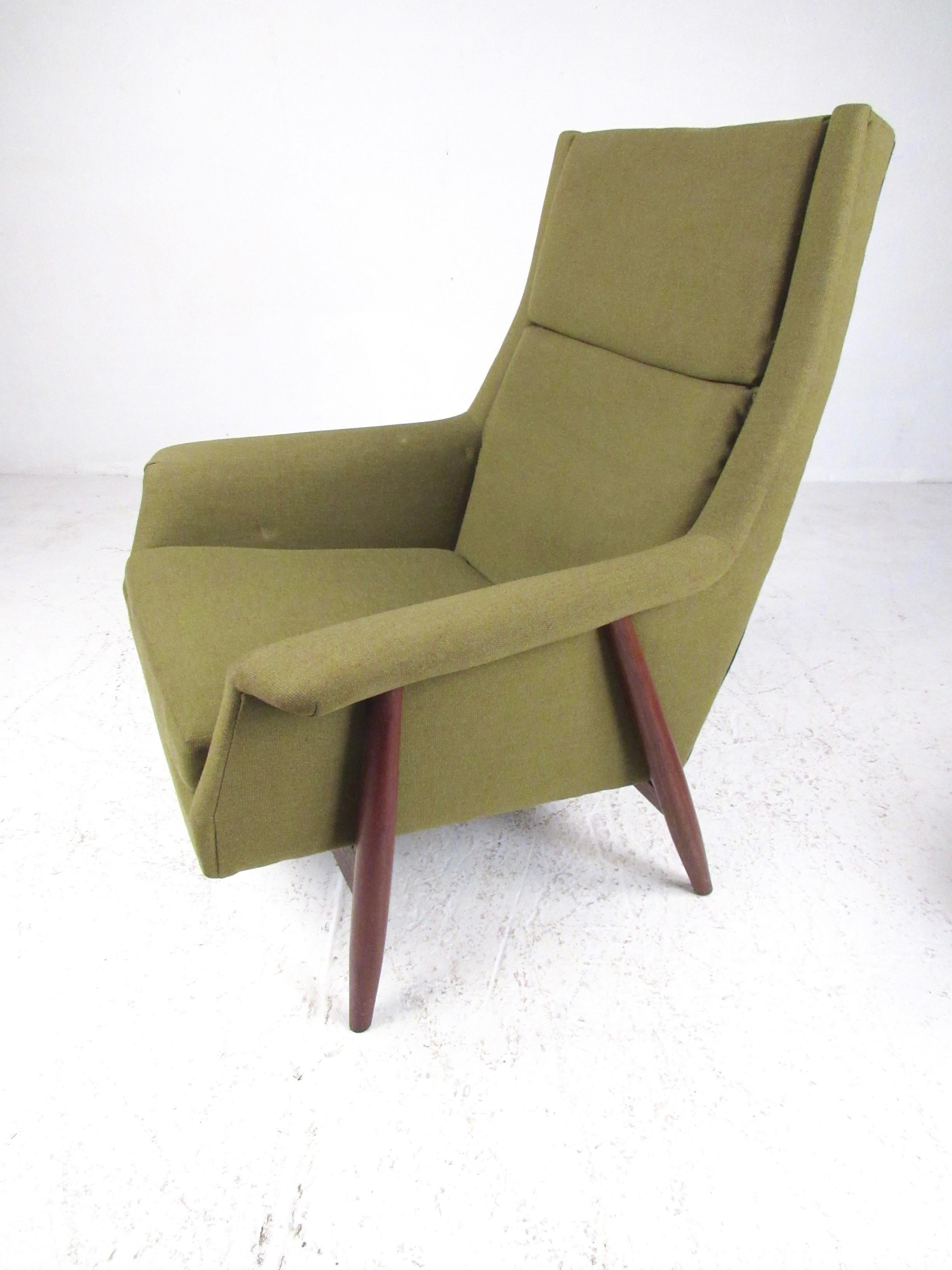 Upholstery Milo Baughman Upholstered Lounge Chair with Ottoman