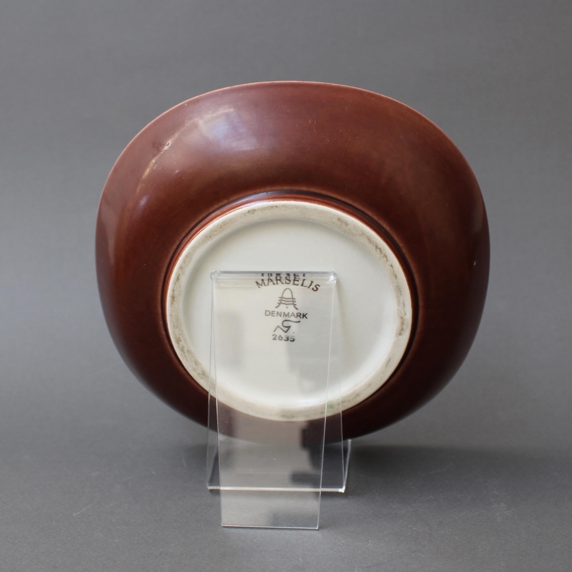 Marselis Porcelain Bowl by Nils Thorsson for Royal Copenhagen, Denmark 2