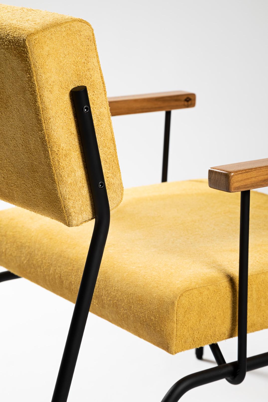 Acier Fauteuil brésilien minimaliste « Sandra » de Samuel Lamas en vente