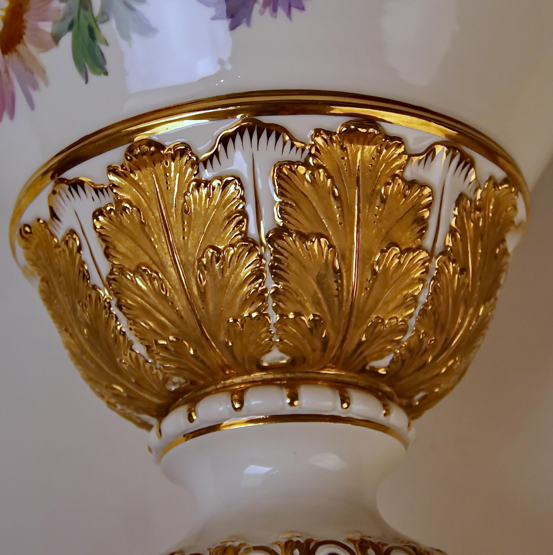 Vase à fleurs d'amphore de Meissen D 153 de Leuteritz, vers 1870 1