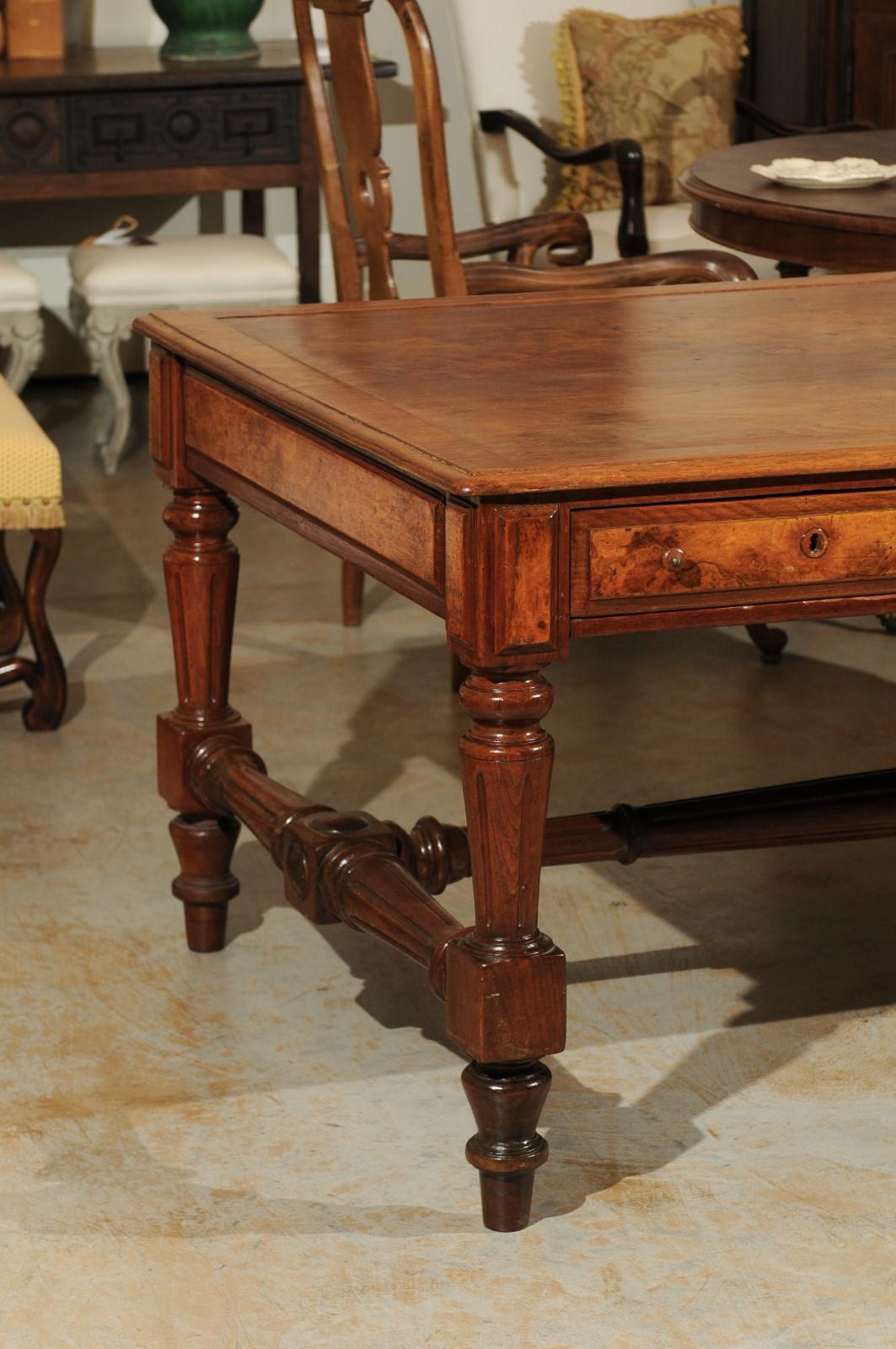 19th Century American Walnut Partners Desk with Six Drawers and Turned Legs 6