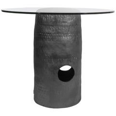 Table de salle à manger Jonathan Nesci avec céramique Robert Pulley et glaçure cuivrée noire 18/20