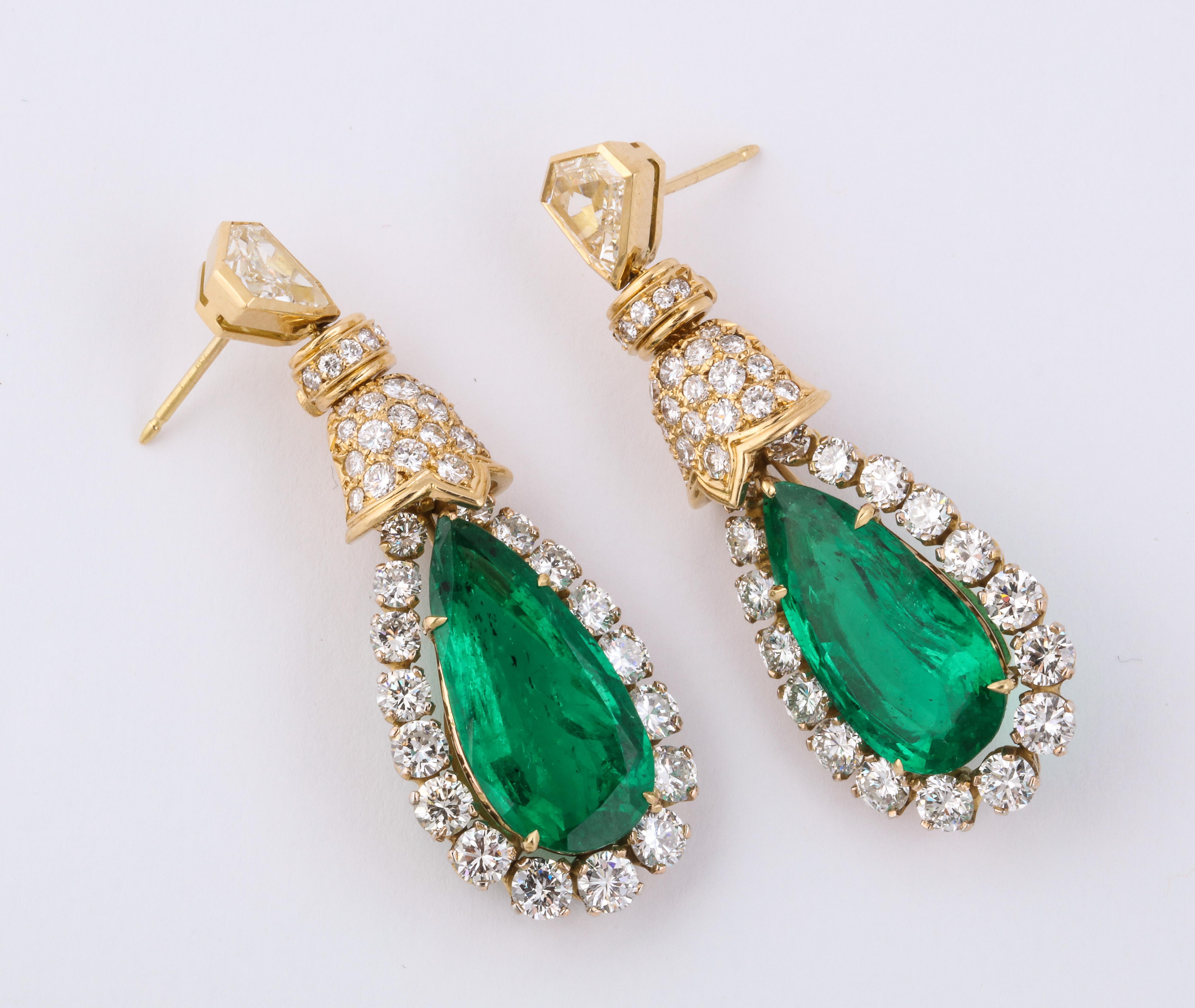 Women's David Webb Pear Shaped Emerald Diamond Gold Earrings
