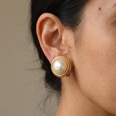 David Webb Pearl 18k Yellow Gold Clip-on Earrings