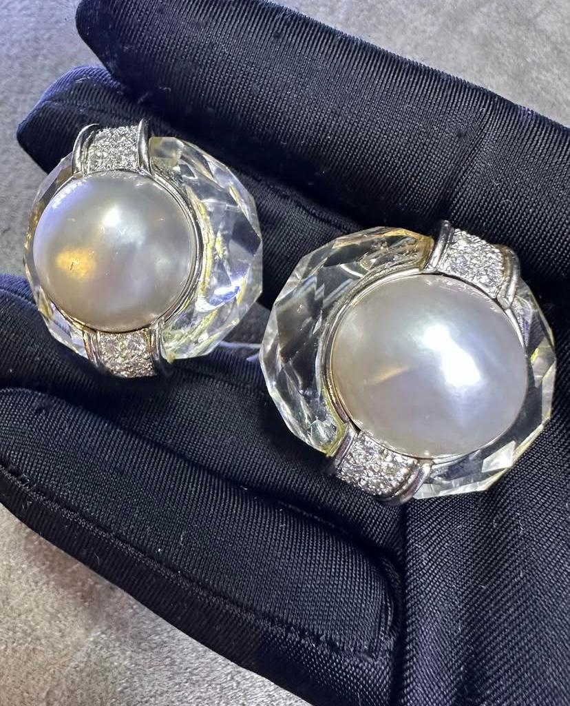 David Webb Pearl & Rock Crystal Earrings In Excellent Condition For Sale In New York, NY
