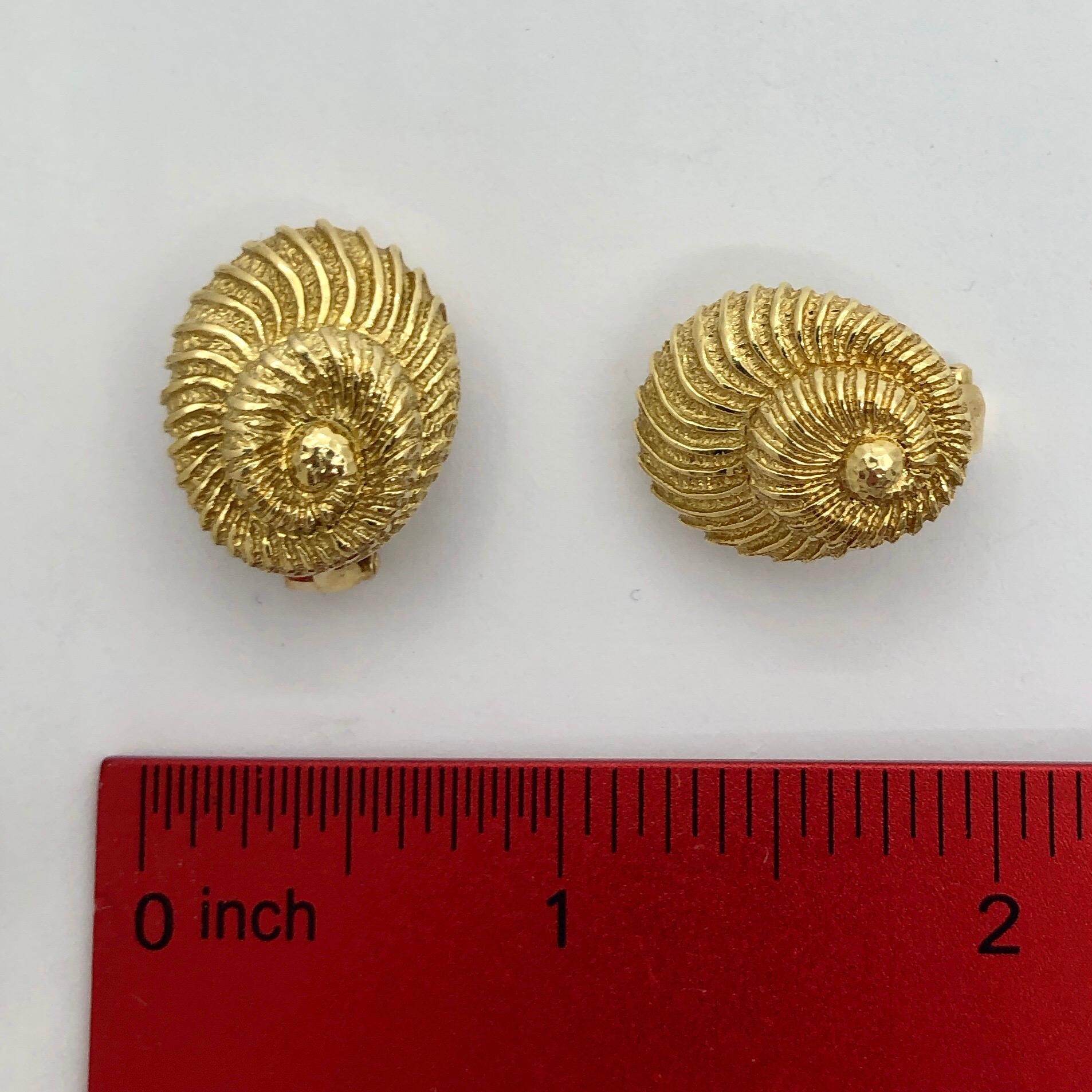David Webb Petite 18k Yellow Gold Seashell Earrings 1