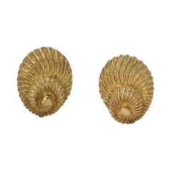 David Webb Petite 18k Yellow Gold Seashell Earrings