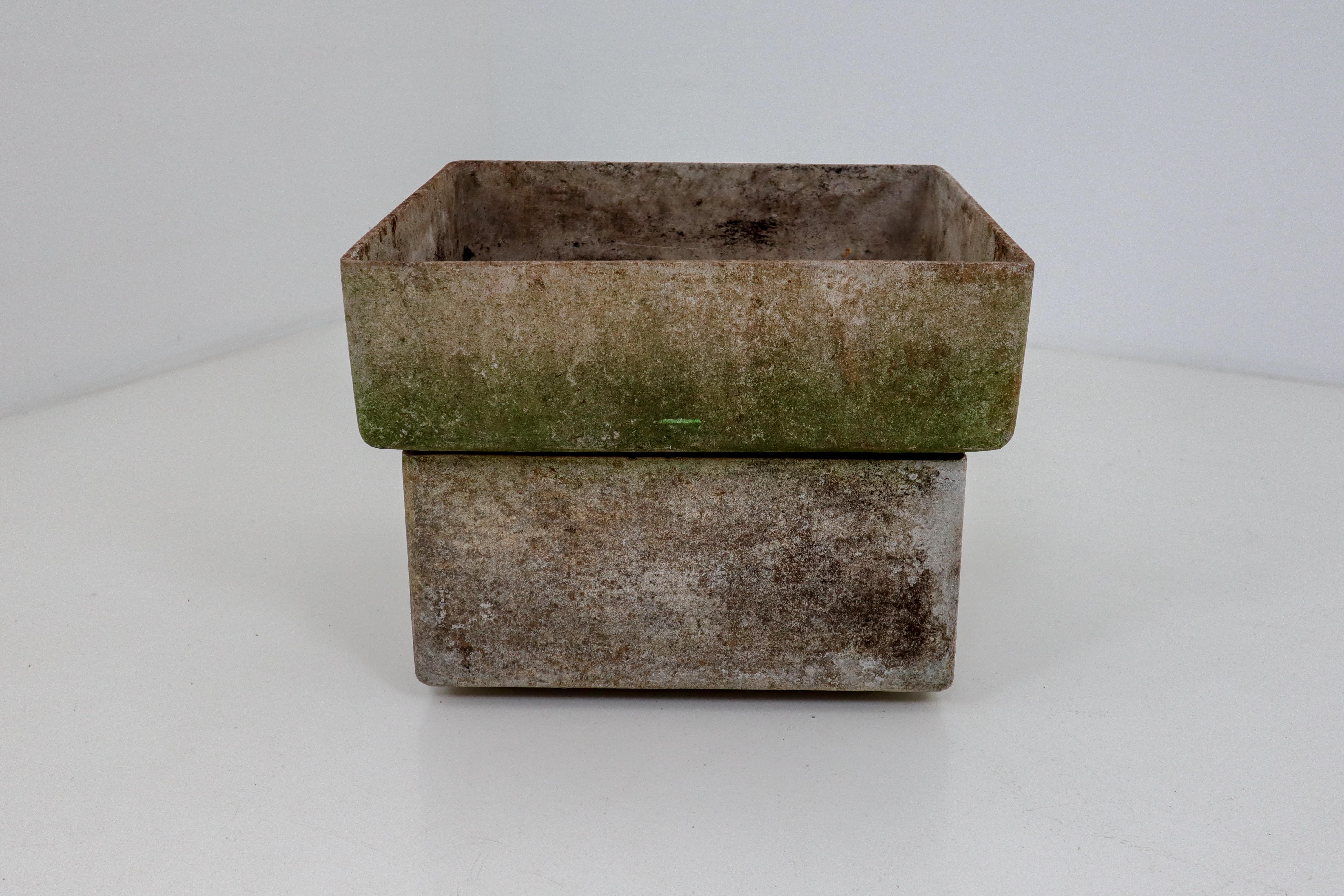 Designed by the iconic Willy Guhl in the early 1960s, and made of fiber cement by Eternit, SA, this planter sport various shades of old, weathered patina and are in excellent condition.
   