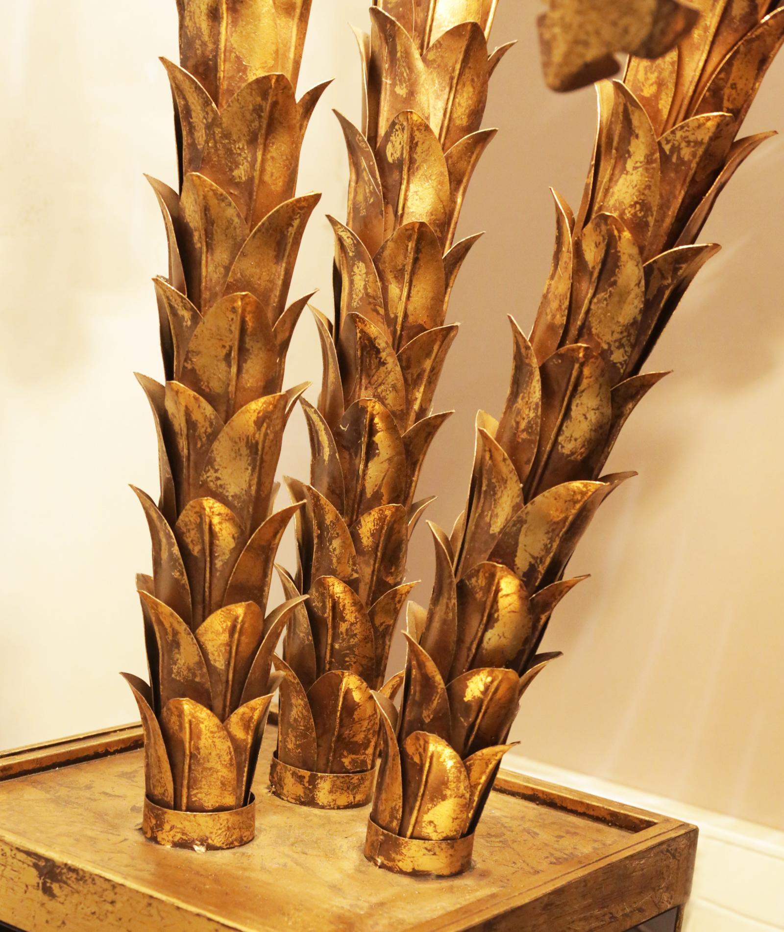 Lampadaire triple palmier doré en finition dorée en vente 1