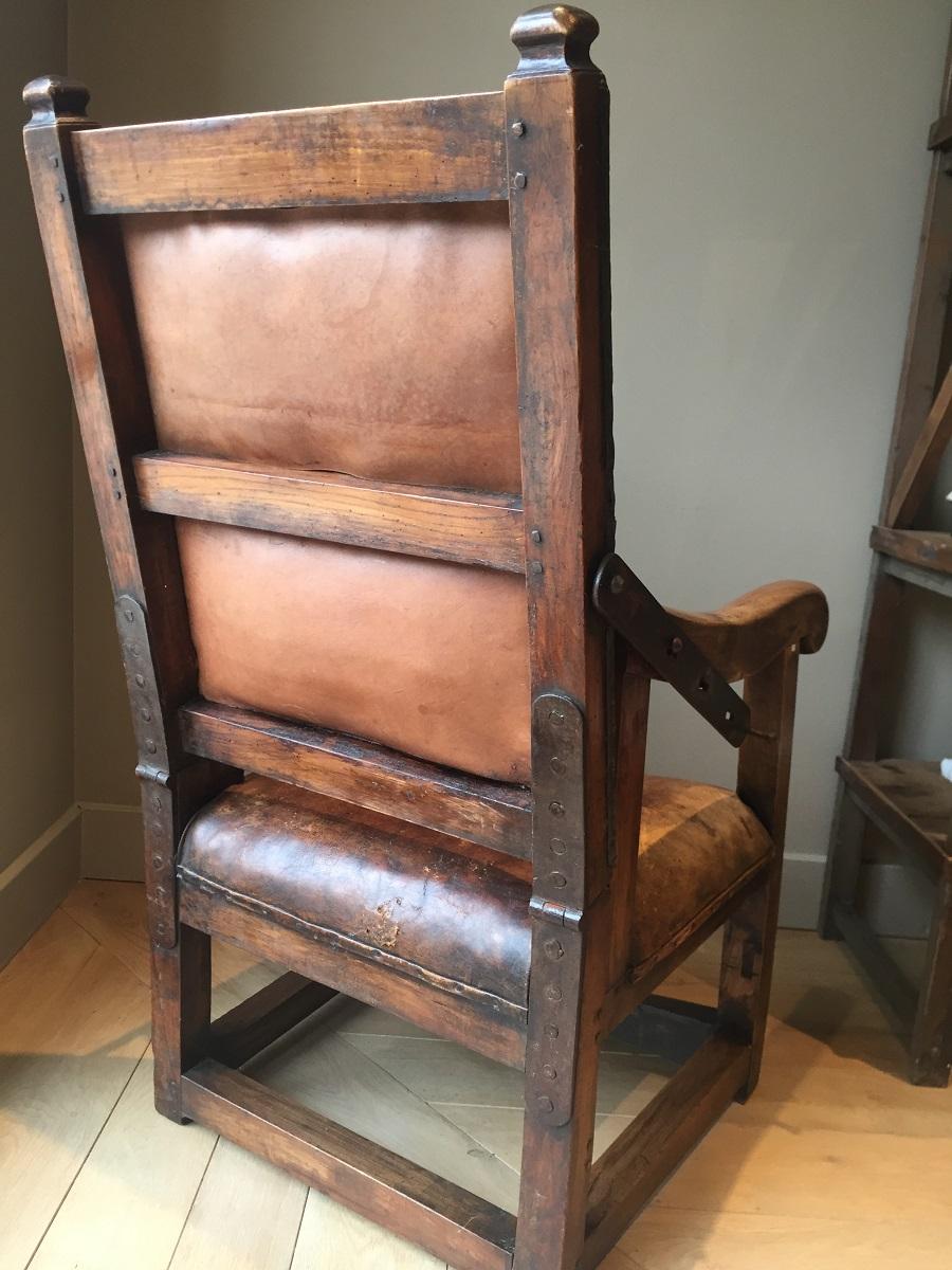 17th Century Reclining Armchair Leather 3