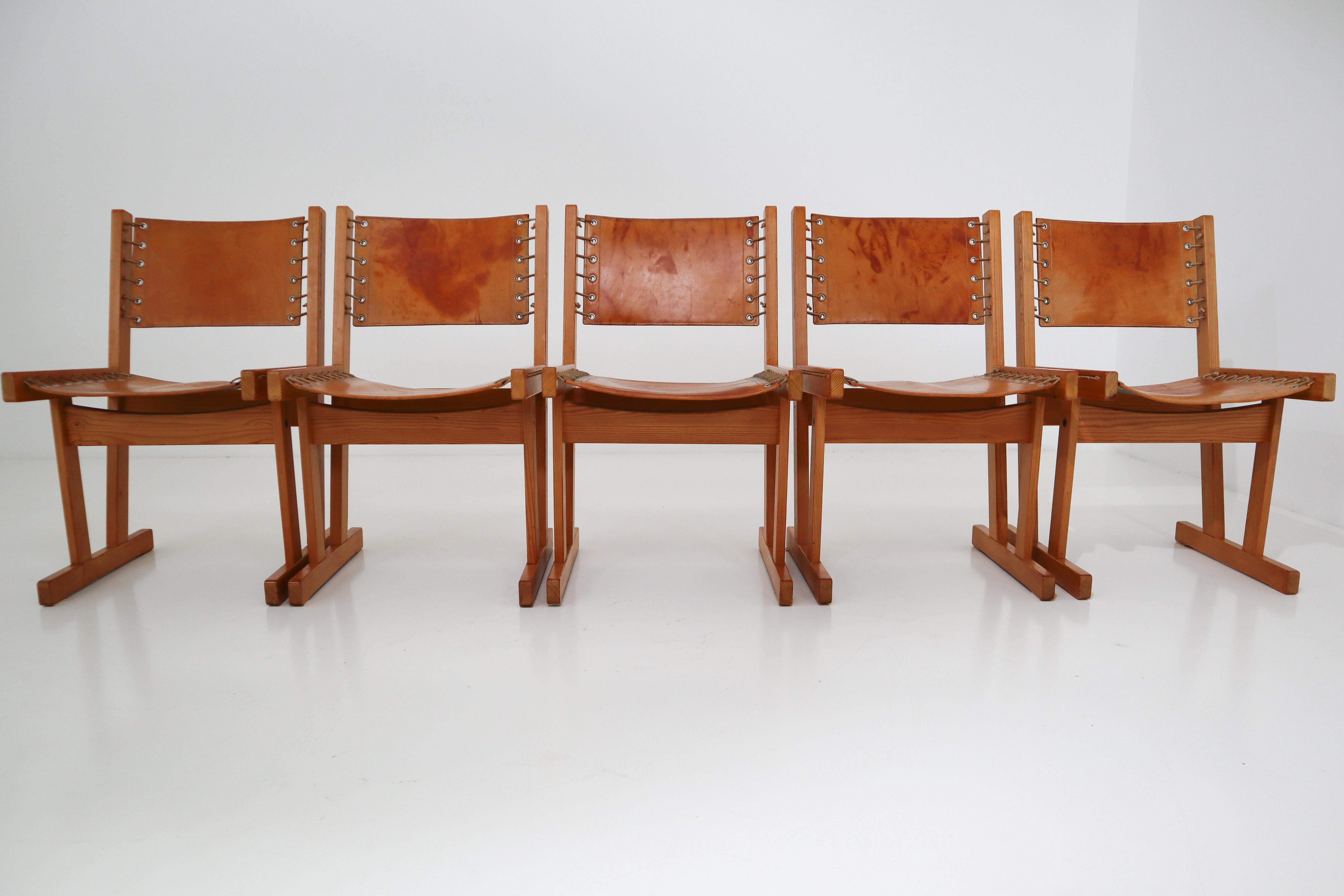 Midcentury Safari Chairs in Thick Cognac Saddle Leather and Solid Pine Wood 1