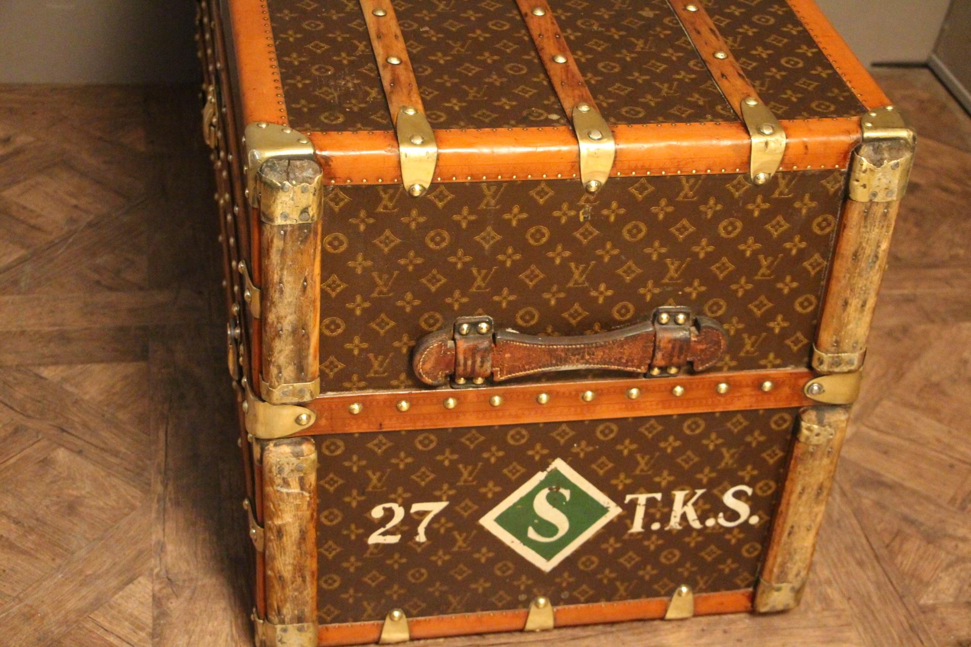 1930s Louis Vuitton Monogram Canvas and Brass Fittings Wardrobe Steamer Trunk 5