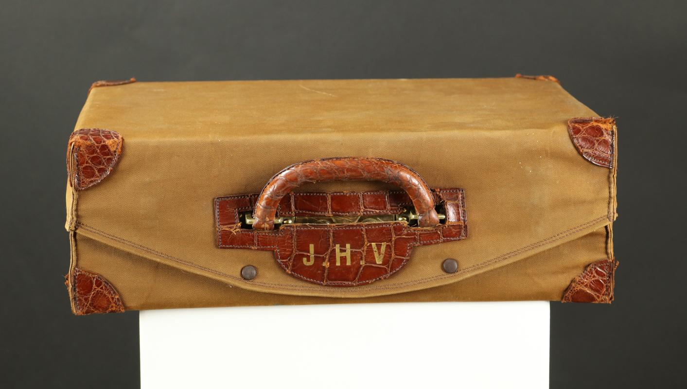 Personal Suitcase of Josette Henry-Vuitton, wife of Henry-Louis Vuitton For Sale 2
