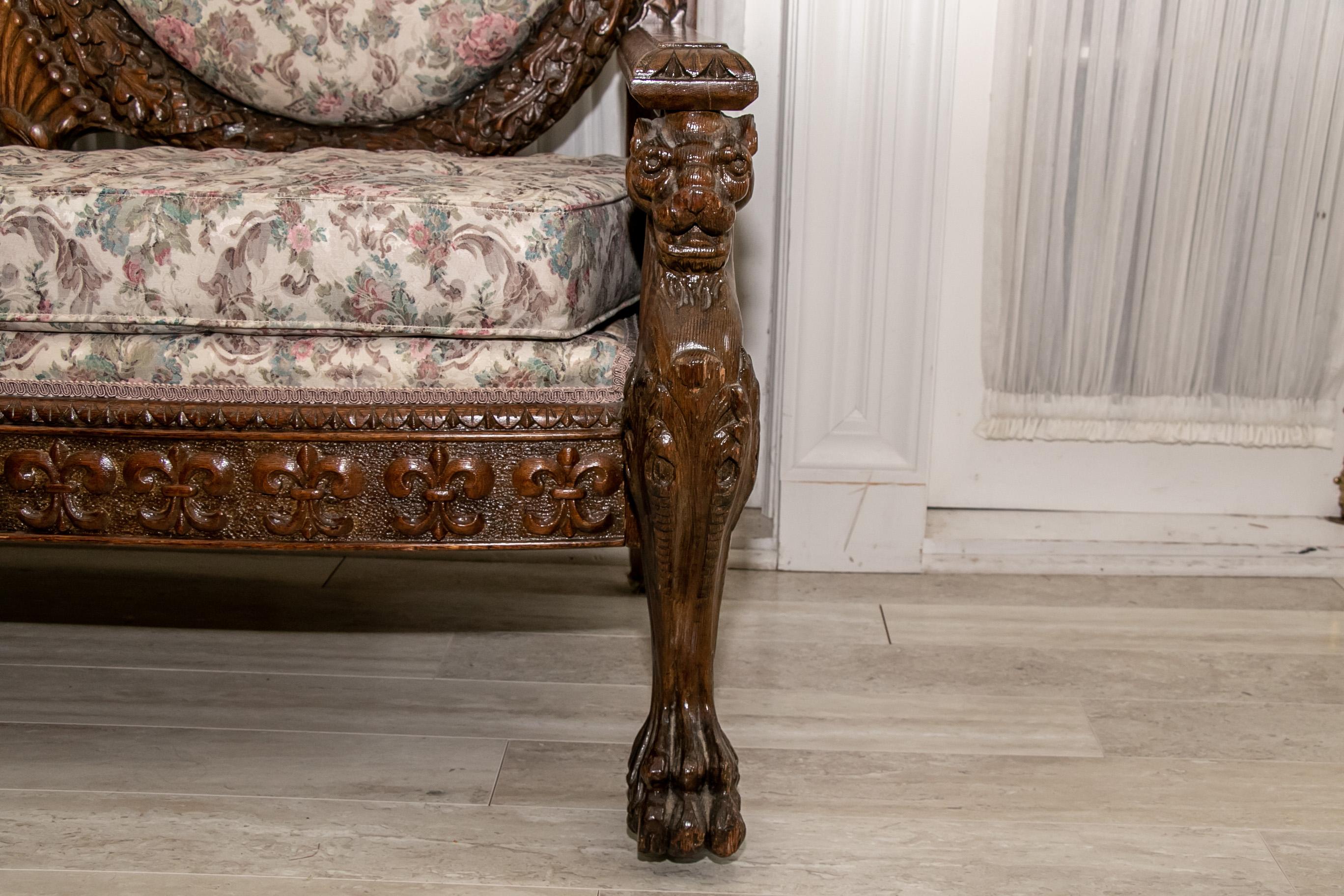 Late 19th Century Ornately Carved Oak Settee For Sale 6