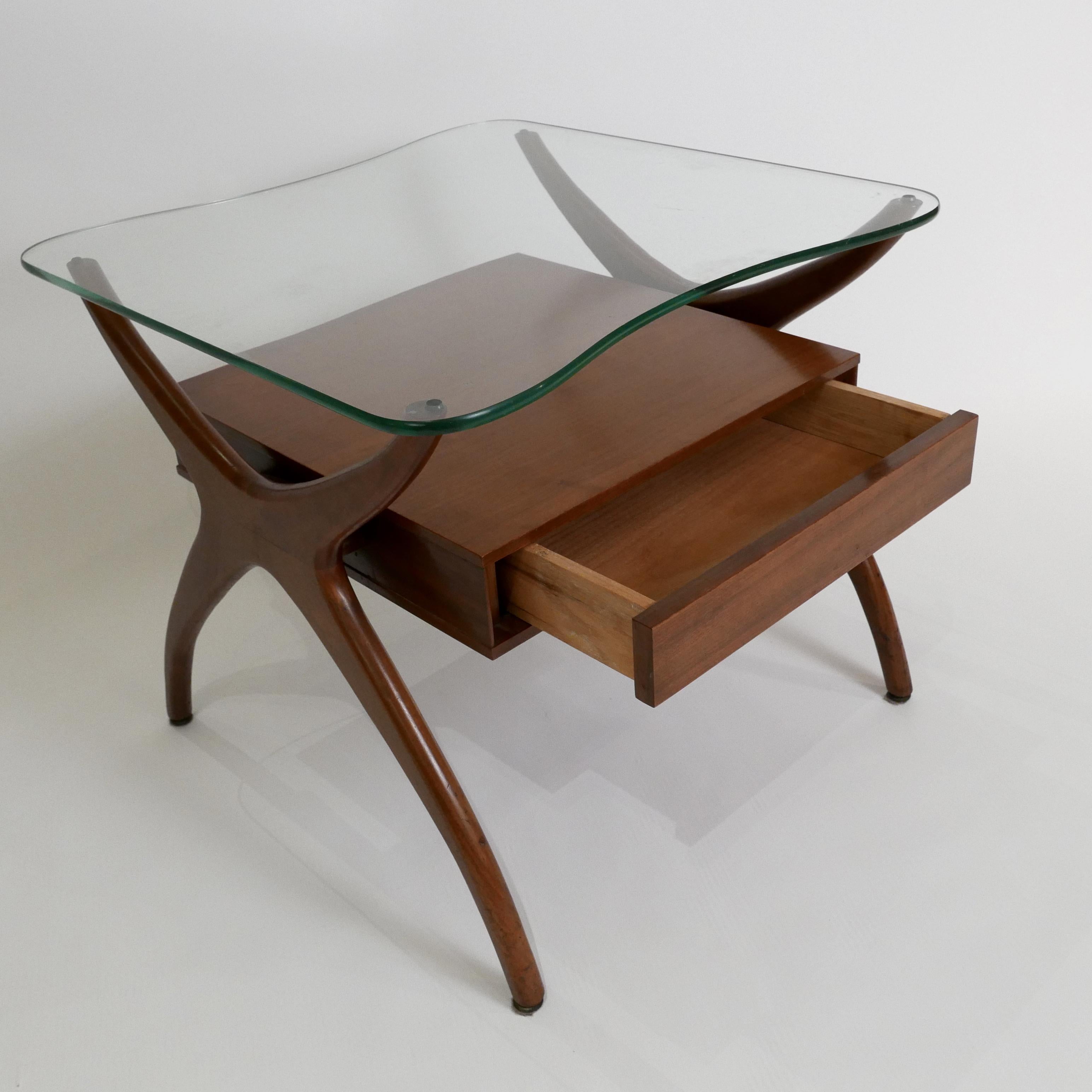 Midcentury Pair of Sculptural Walnut and Glass End Tables 7