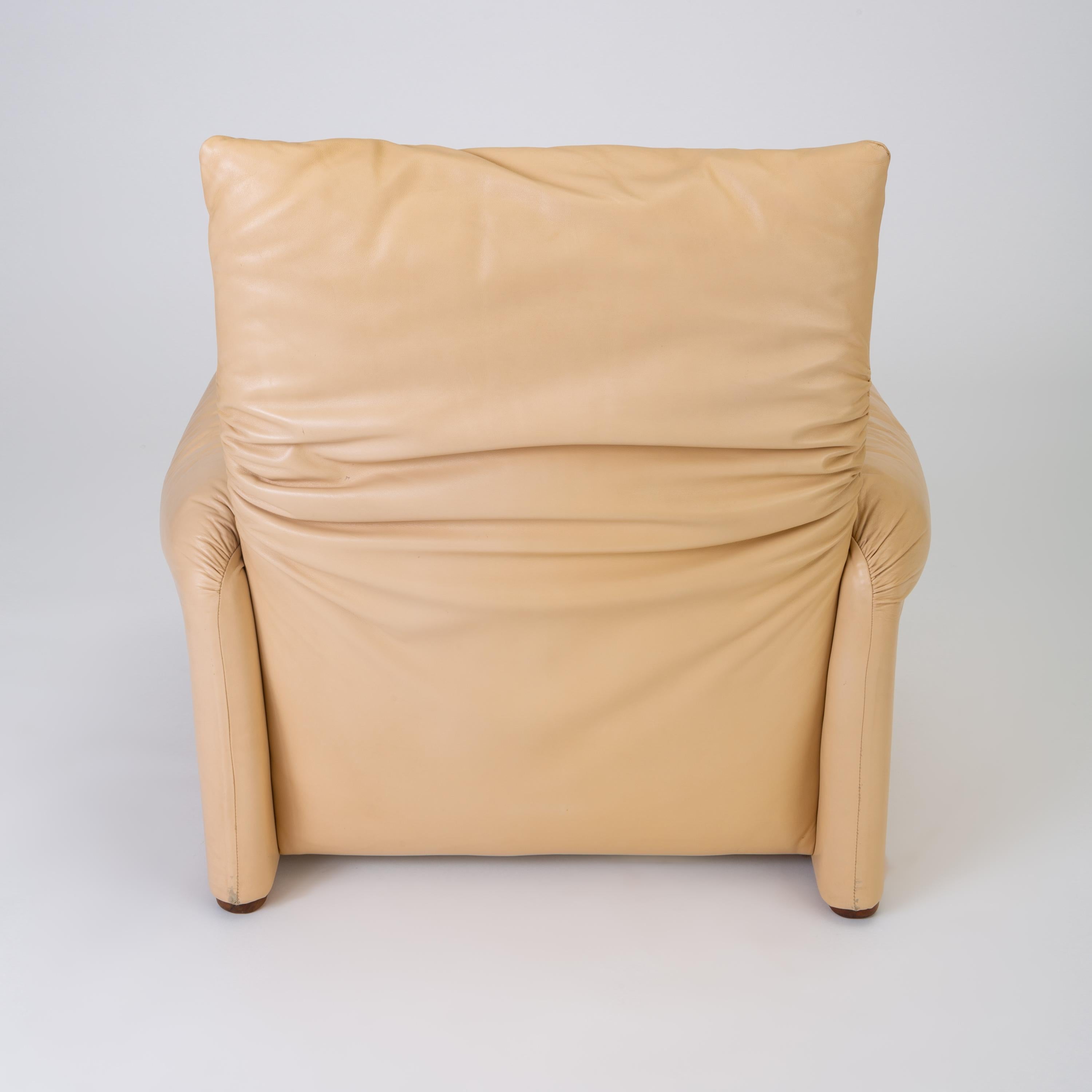 Leather “Maralunga” Chair by Vico Magistretti for Cassina 10