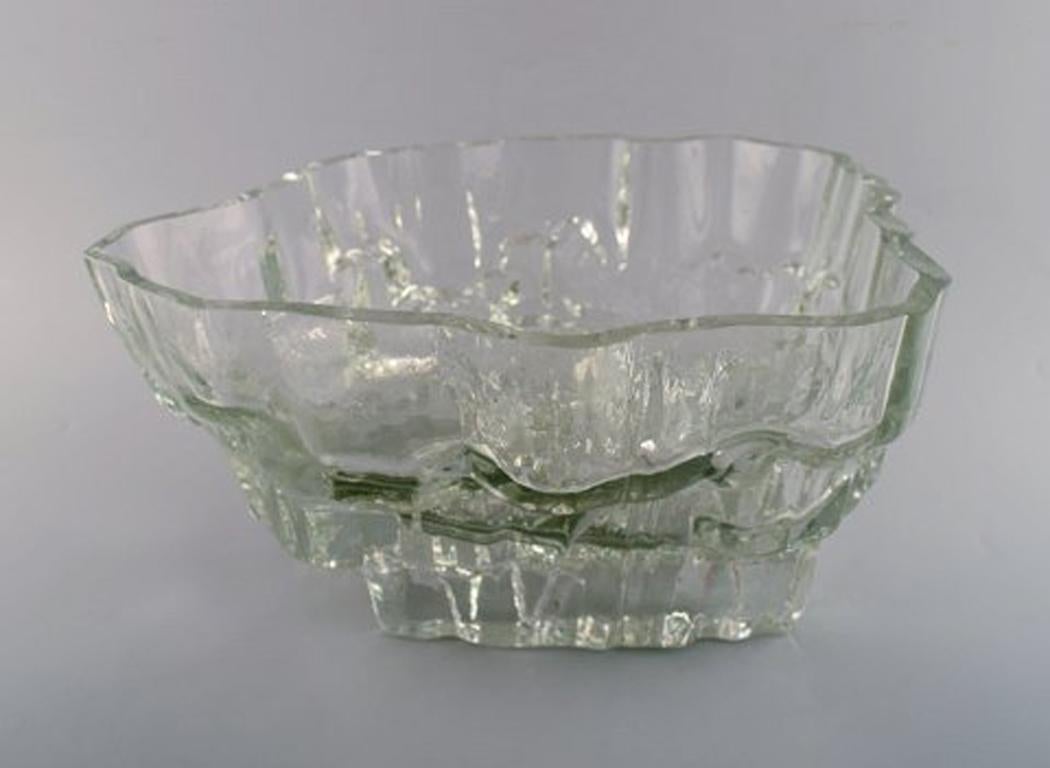 Iittala, Tapio Wirkkala huge art glass bowl. Model Number 3543.
Beautiful Finnish design.
In perfect condition.
Measures: 36.5 cm. x 31.5 cm. 17 cm. high.
Signed.