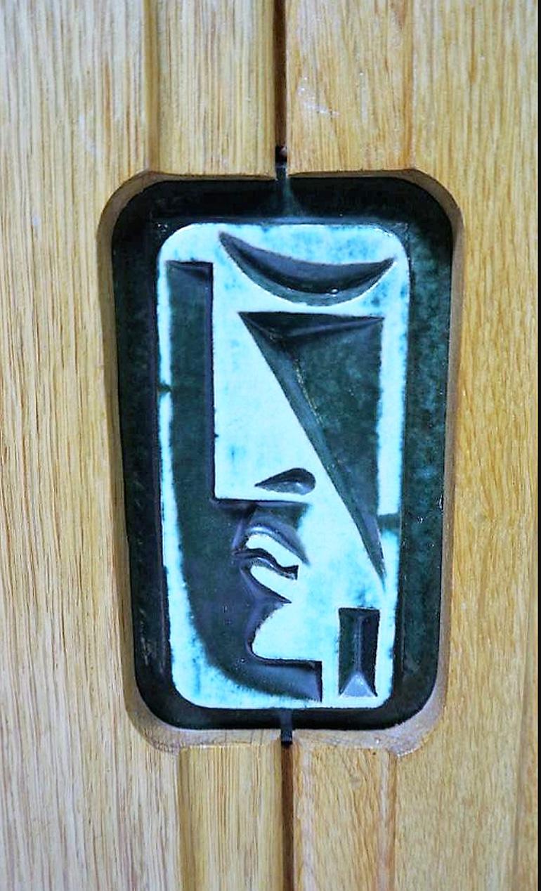 Guillerme et Chambron, 1970 oak and ceramic sideboard, Votre Maison edition
ceramics by Boleslaw Danikowski.