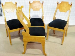 Set di quattro sedie da pranzo antiche Biedermeier in betulla figurata C1900