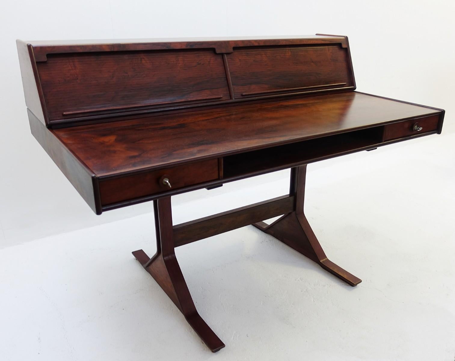 Desk by Gianfranco Frattini for Bernini, 1957 Italy.
