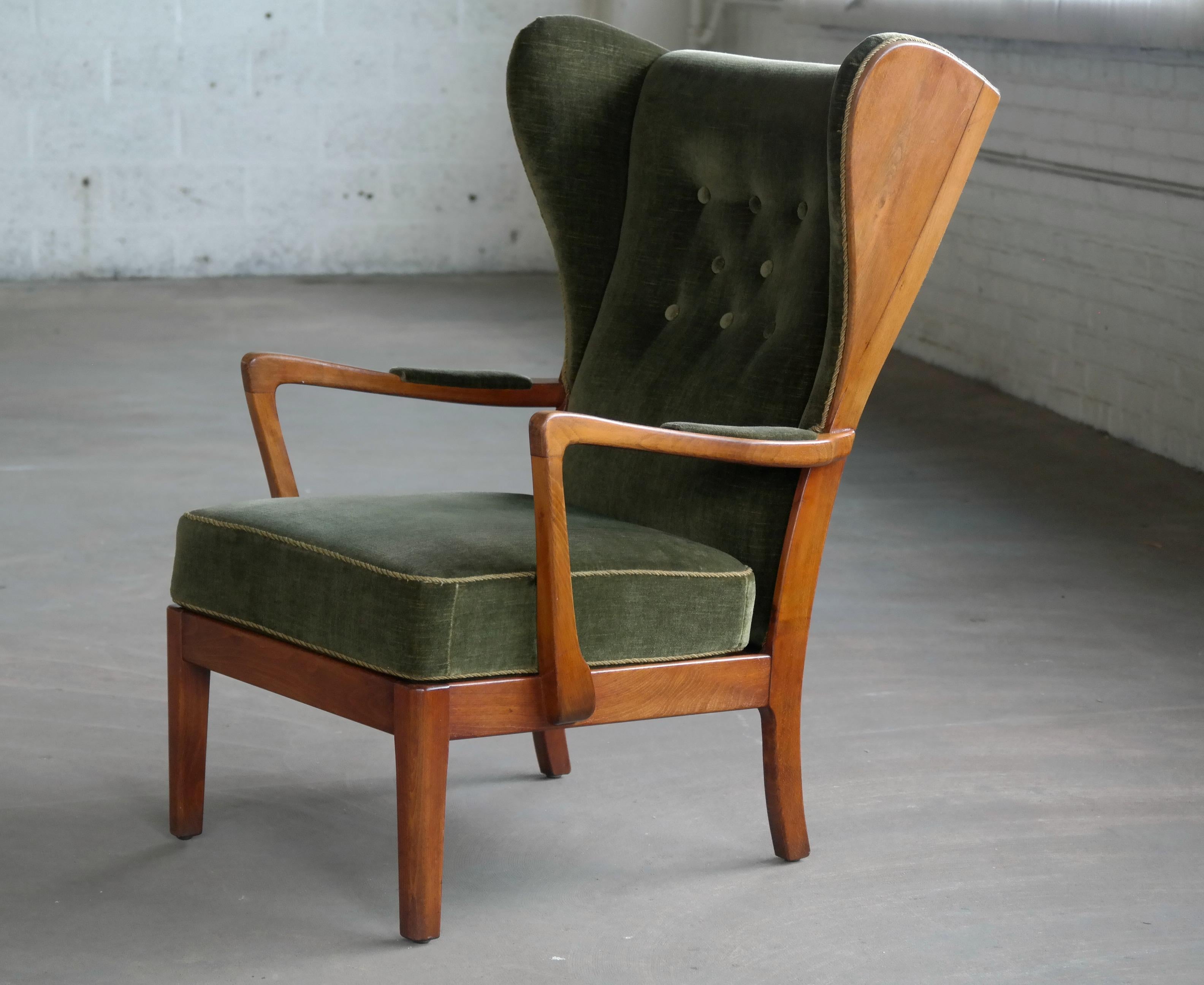 This great elegant chair is in Denmark known as the 