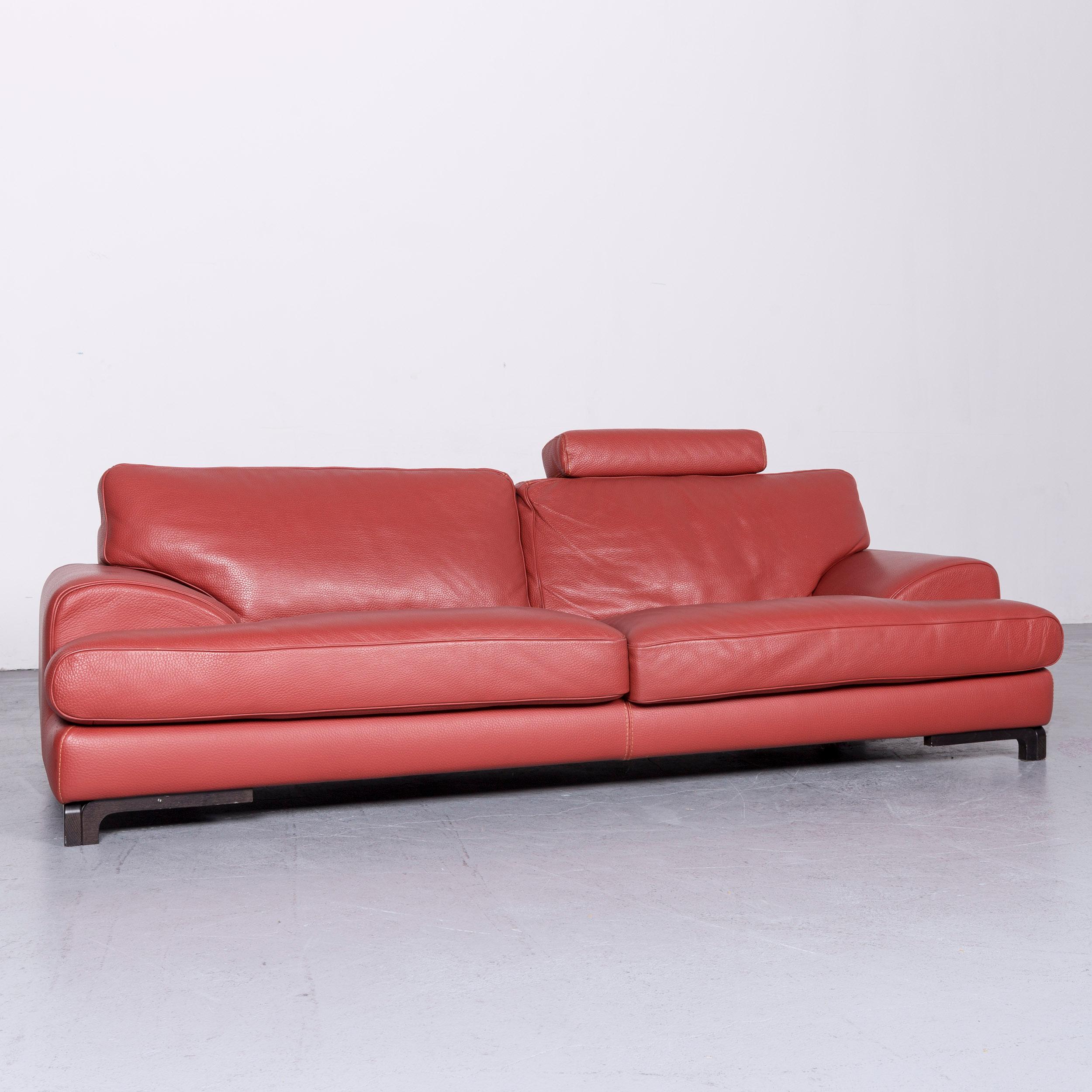 We bring to you a Roche Bobois designer leather sofa red two-seat couch.





























 