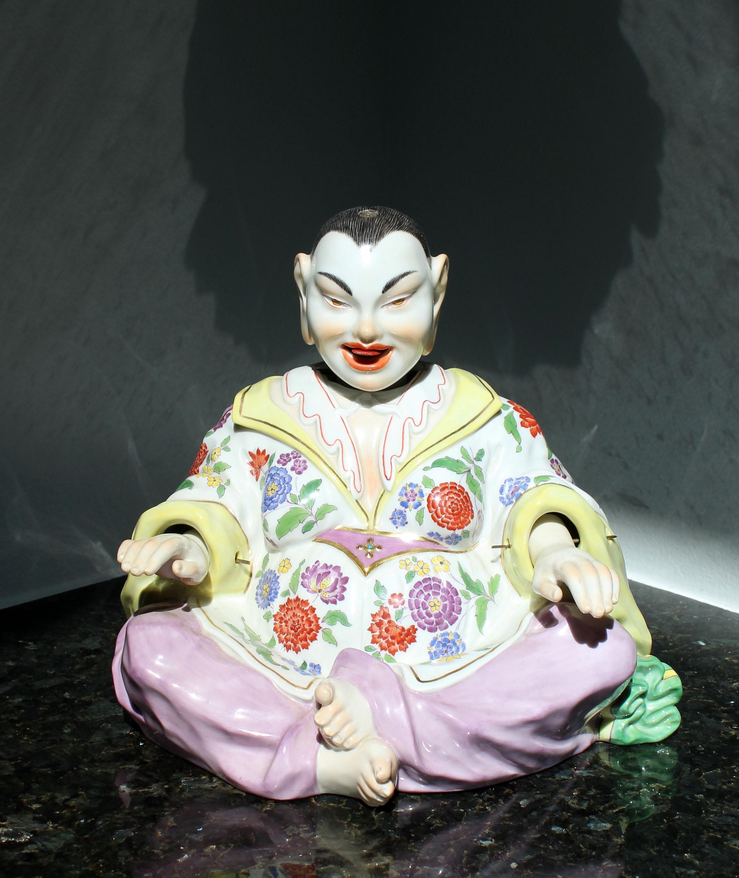 For your consideration is an Asian, poercelain nodder. In excellent condition. The dimensions are 9