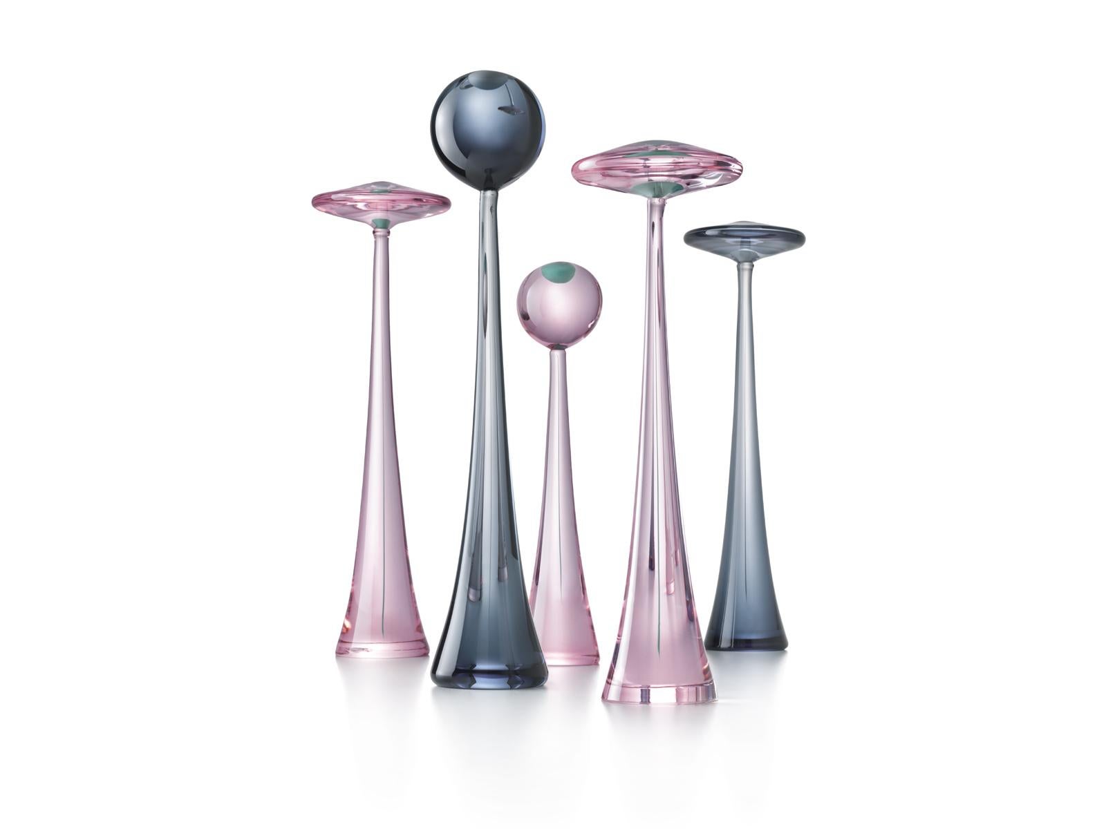 Elementi Lagunari, sculpture in pink and teal Murano's blown glass

Elementi Lagunari were among the first well-known collections by Luciano Gaspari designed in 1958 for Salviati, and are a perfect example of the aesthetics of the 1950s. These