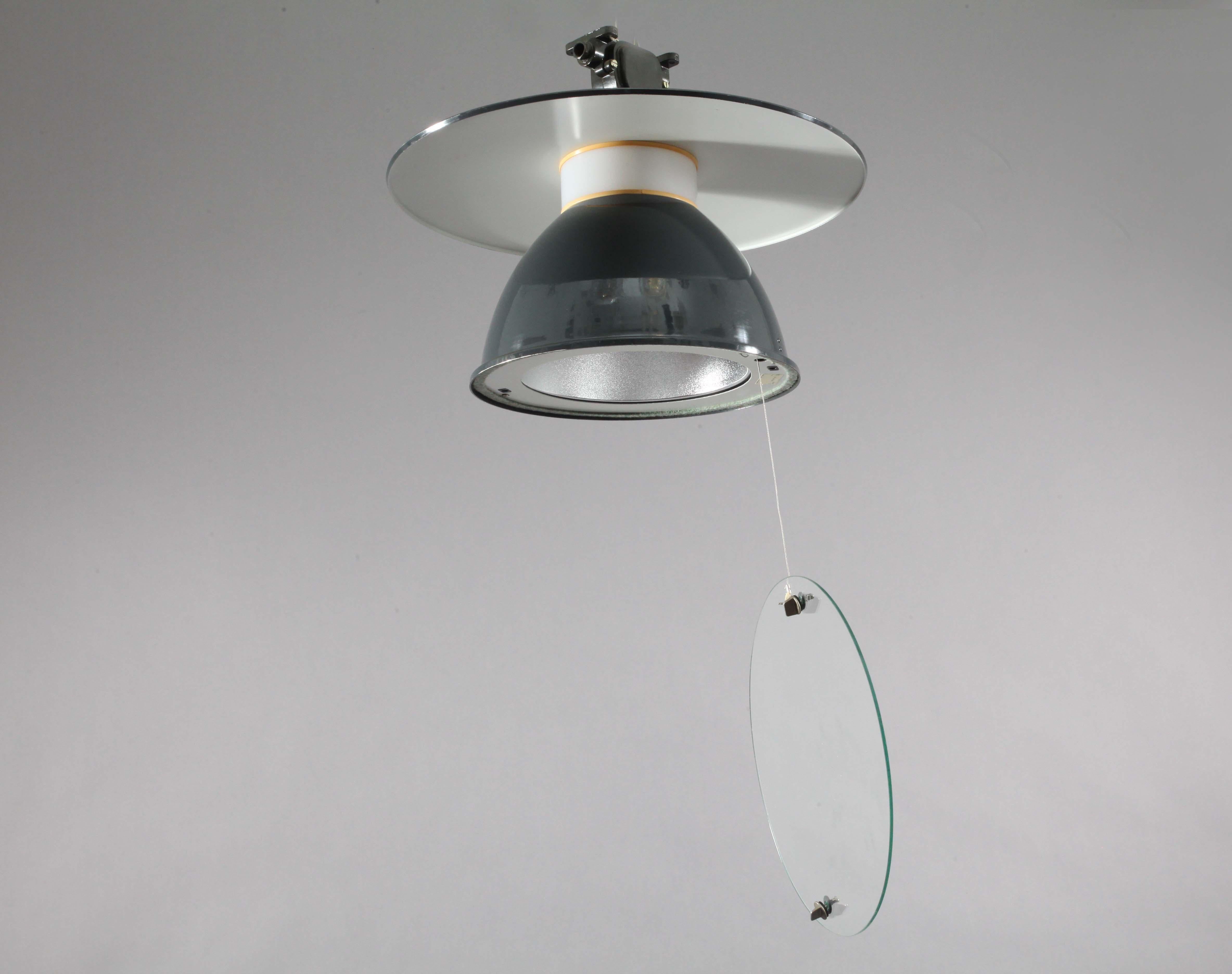 High Quality Enameled Industrial Ceiling Lamp, Germany, 1940 In Excellent Condition In Vienna, Vienna